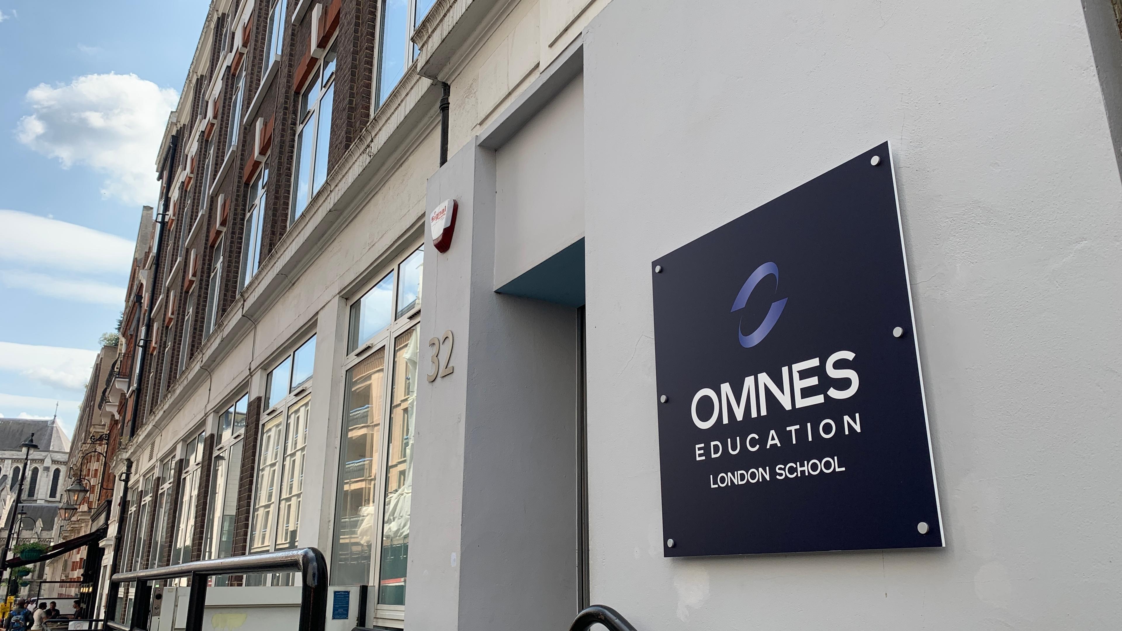 Classroom Up To 30, OMNES Education London School photo #5