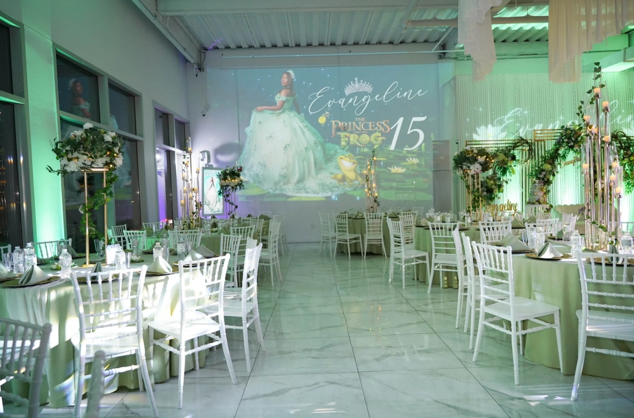 Photo of Dreams NYC Corona