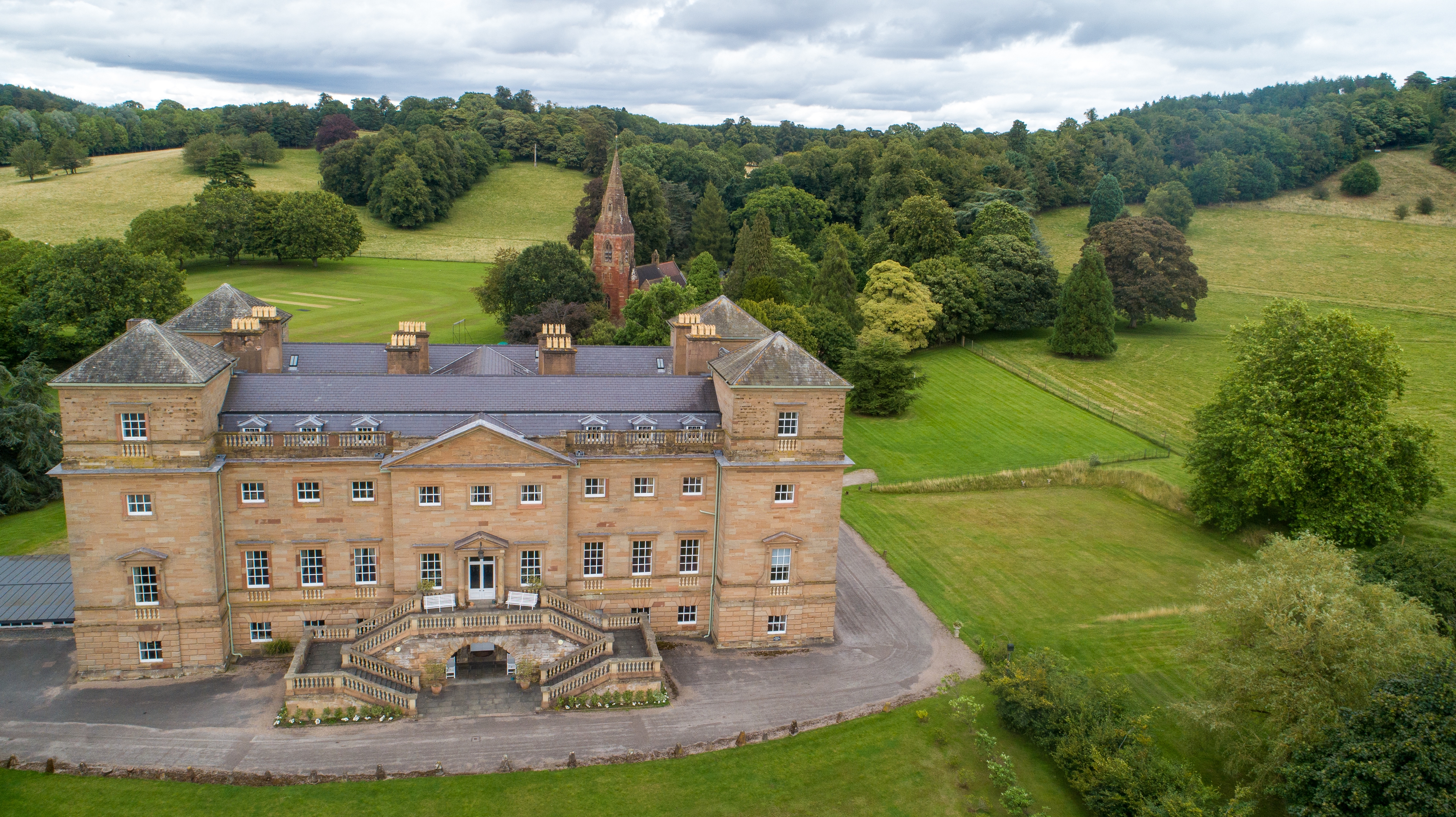 Photo of Hagley Hall, The Crimson Dining Room