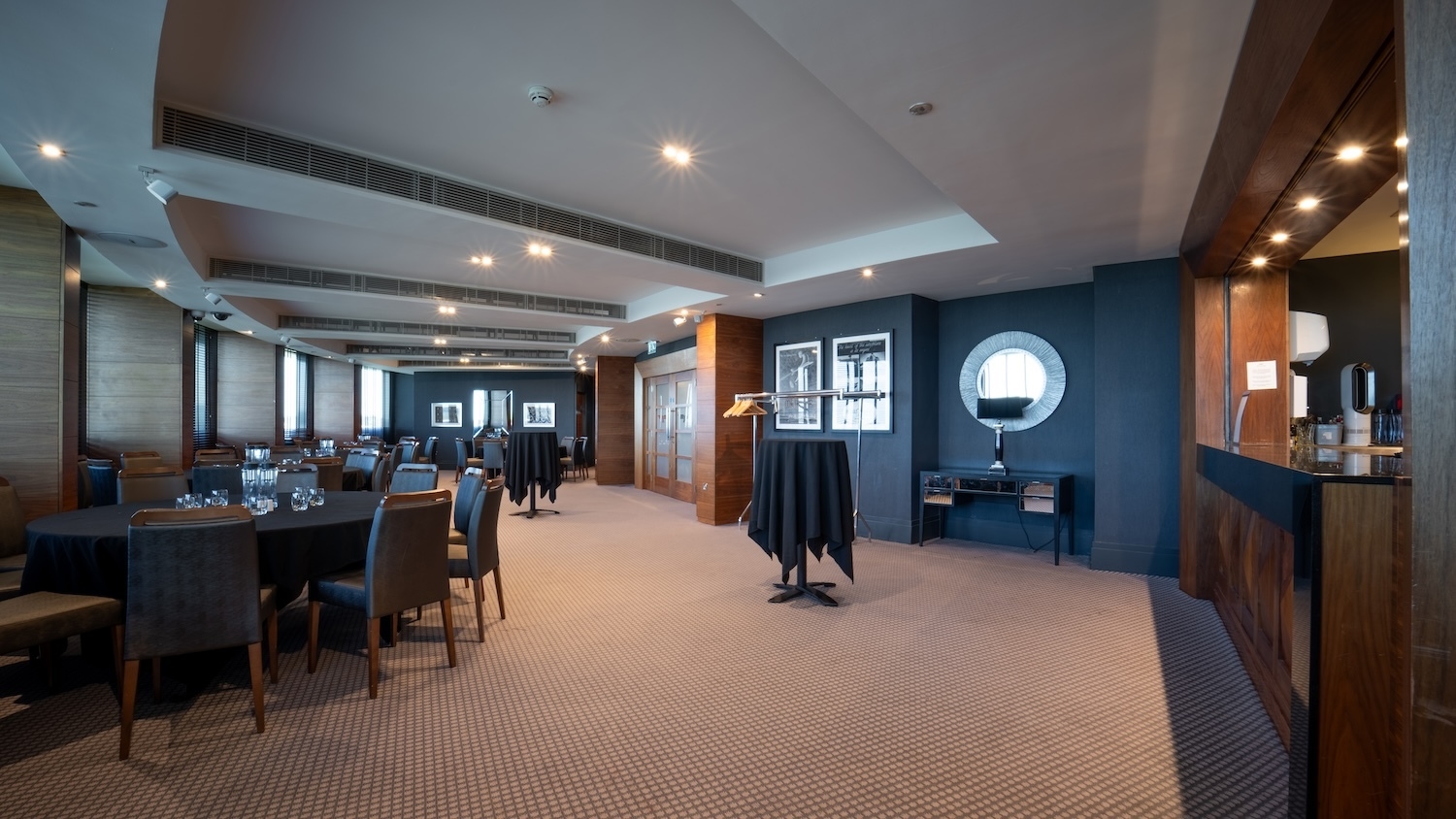 Photo of Aviator, Sky Lounge