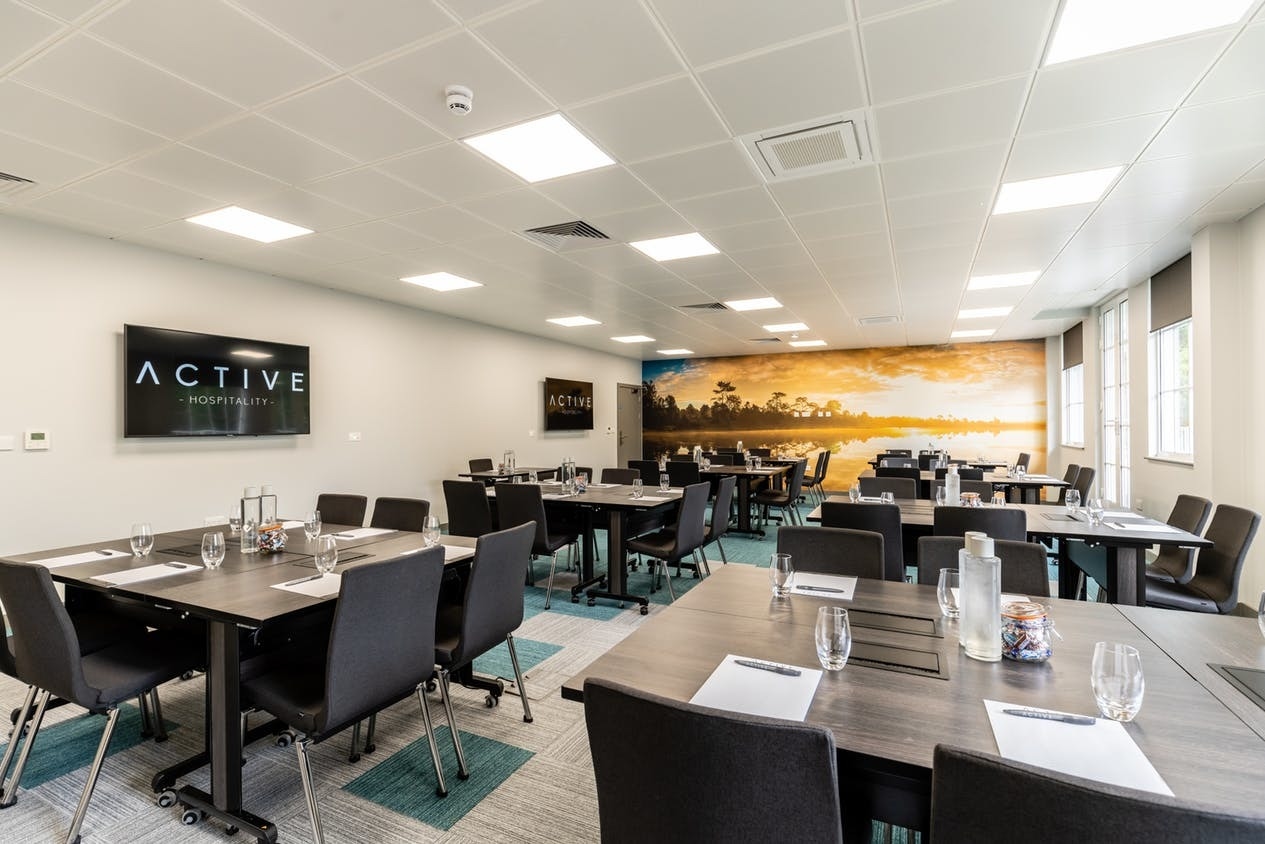 Photo of Gorse Hill, Woking, Village