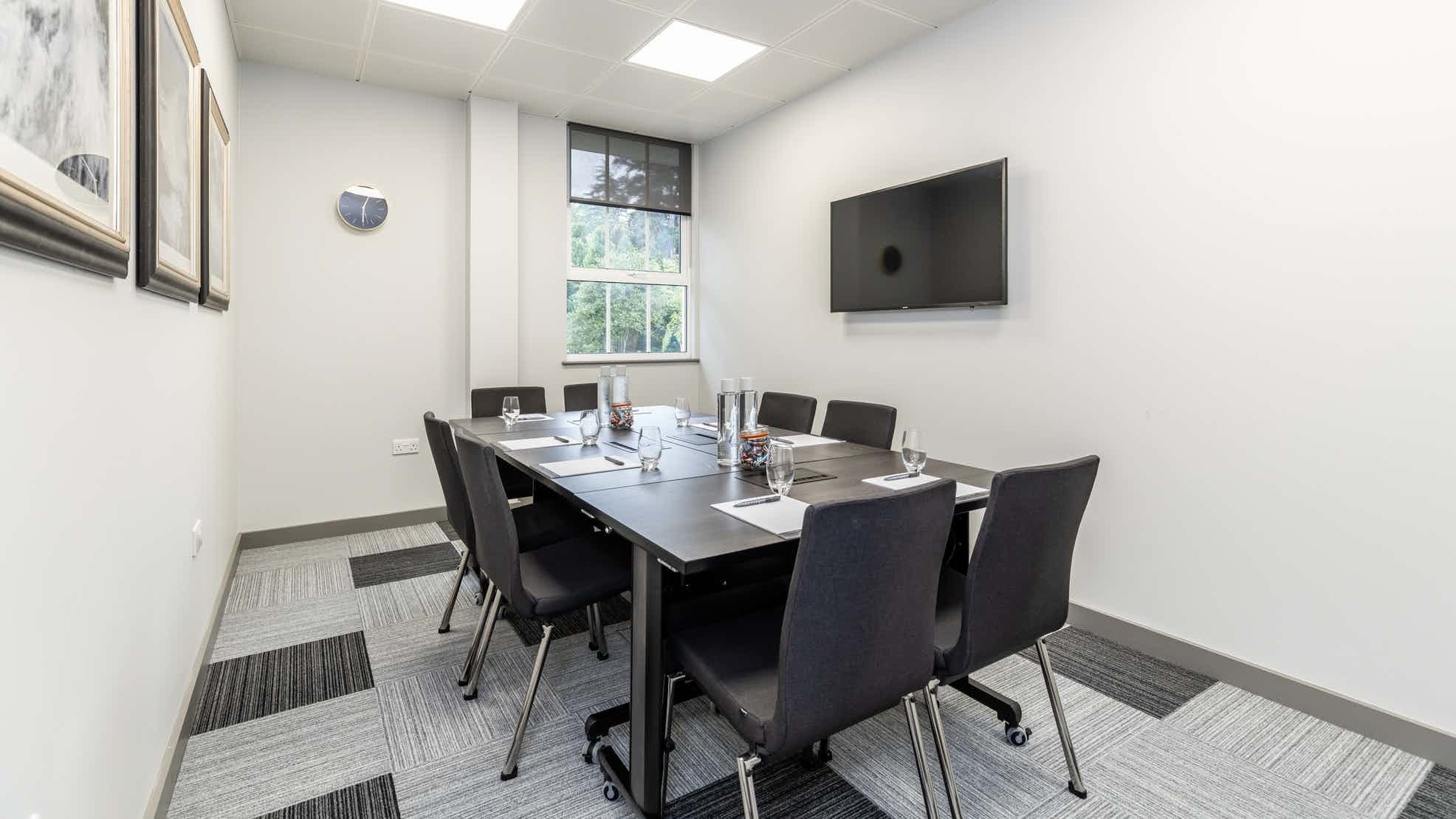 Photo of Gorse Hill, Woking, Elements