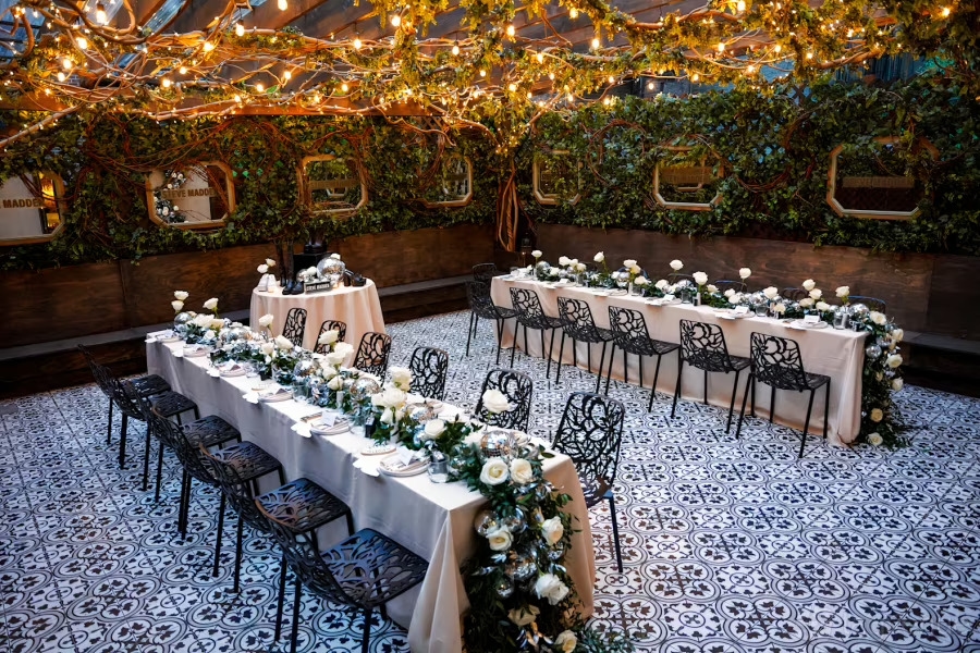 Photo of SAINT, Secret Garden