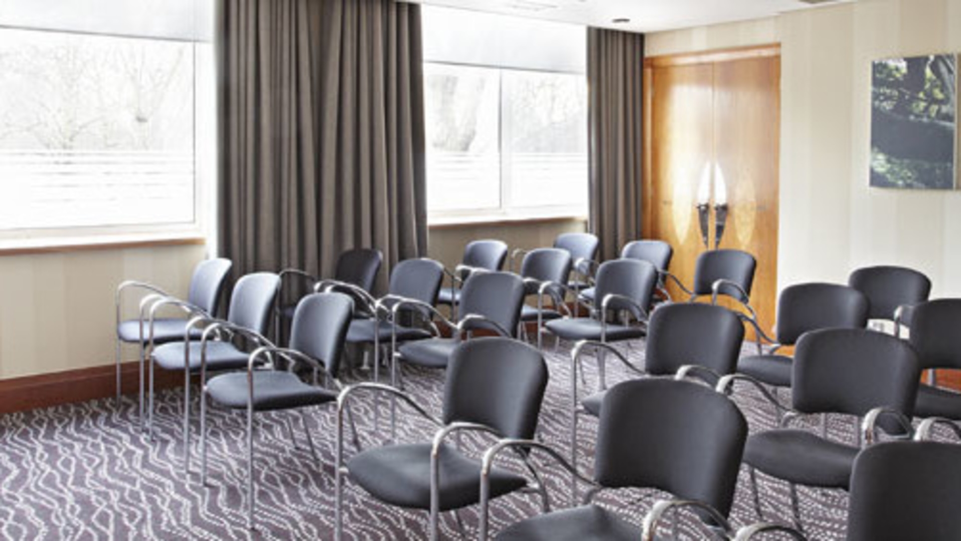 Photo of Thistle Kensington Gardens, Boardroom