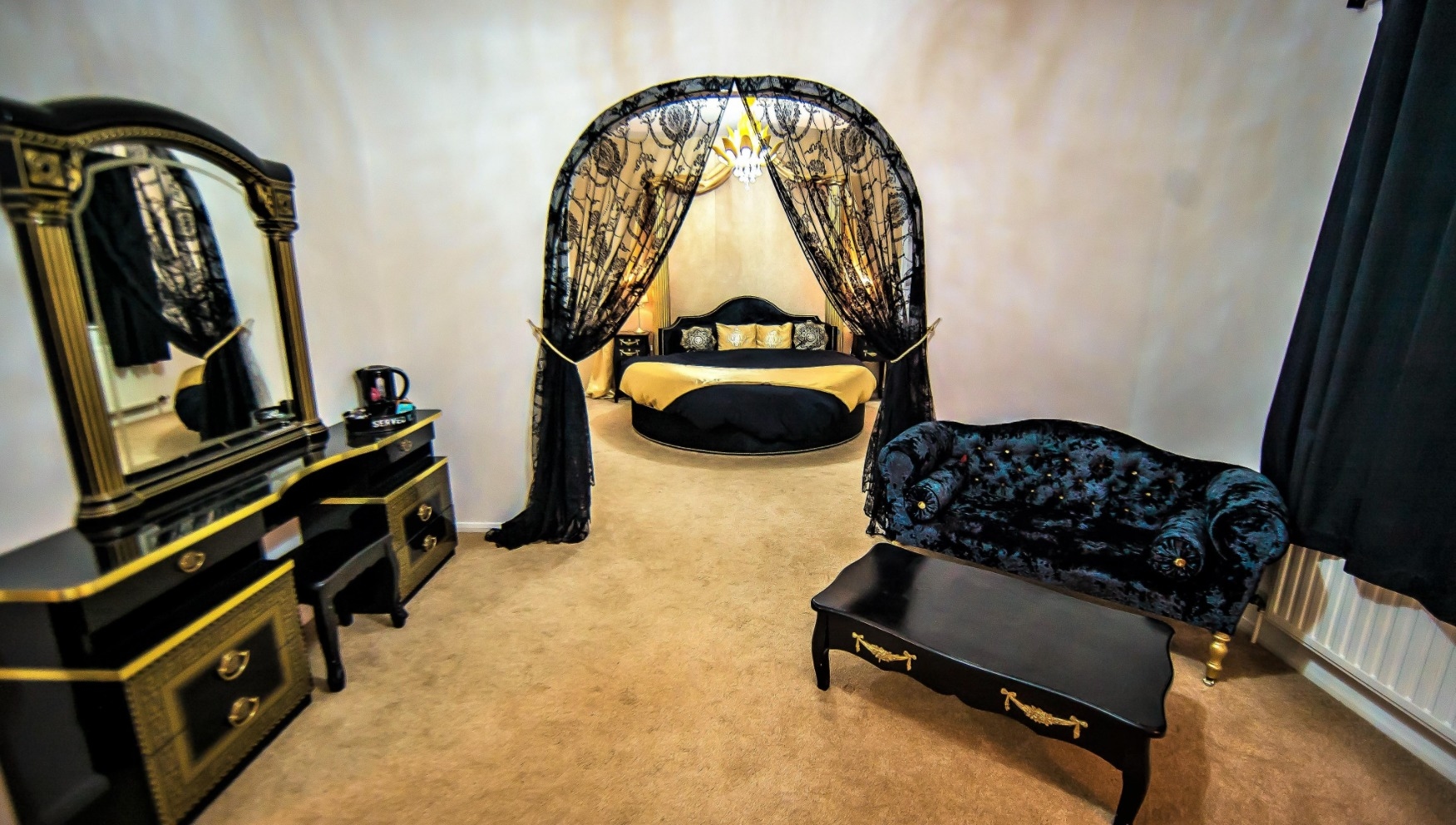 Photo of Gray Manor Hotel