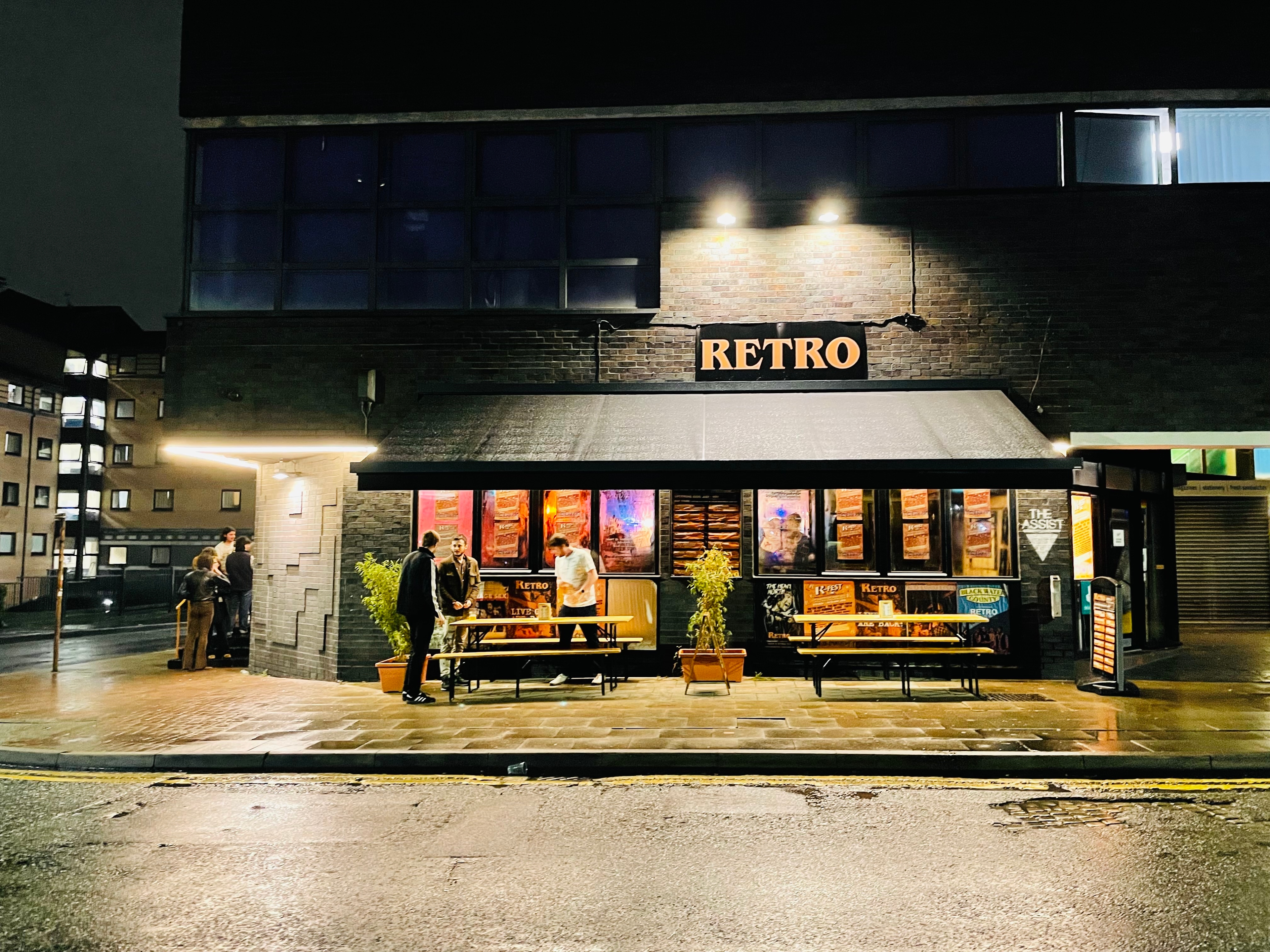 Photo of Retro, Bar
