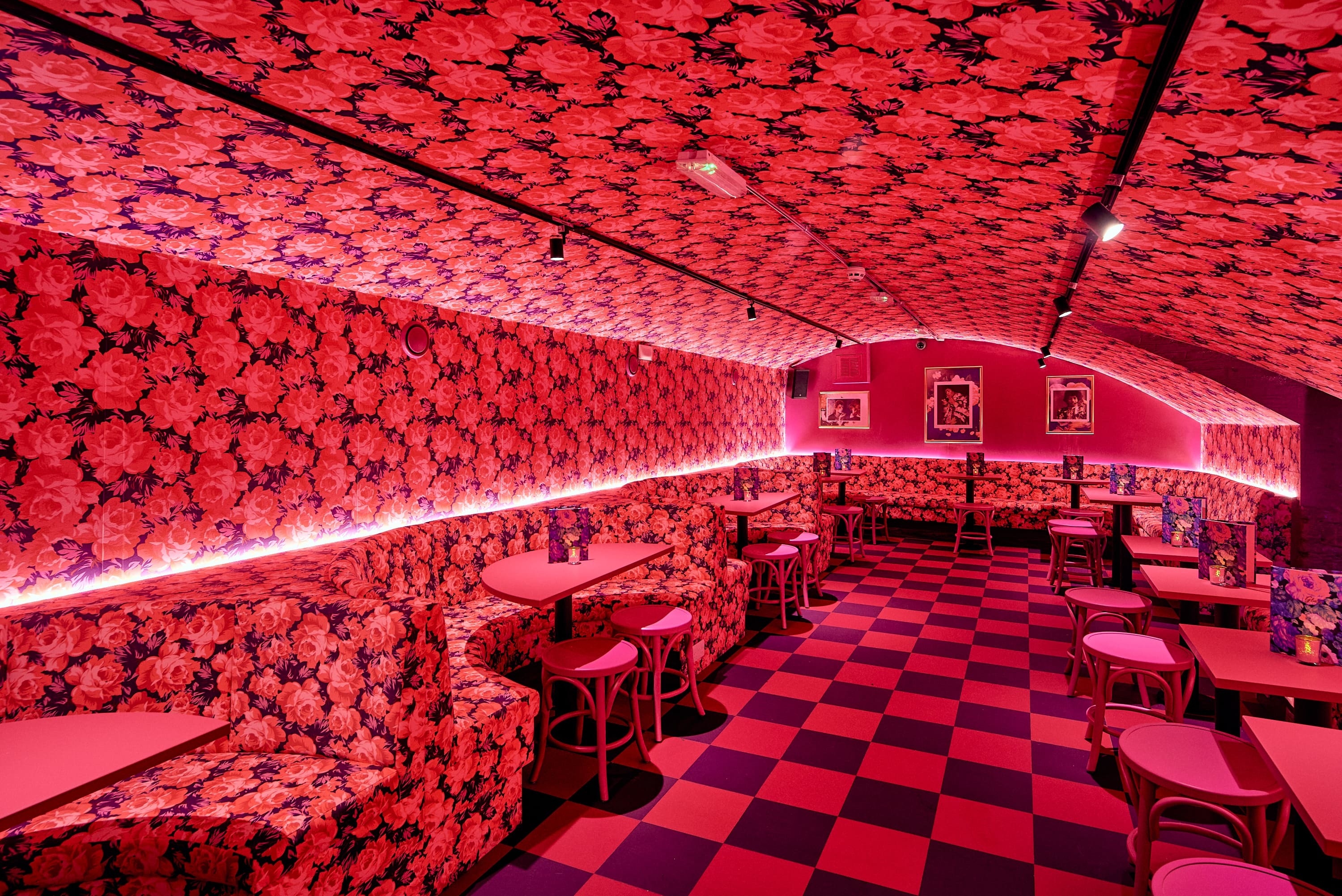 Photo of Blame Gloria Bristol, Pink Rose Room