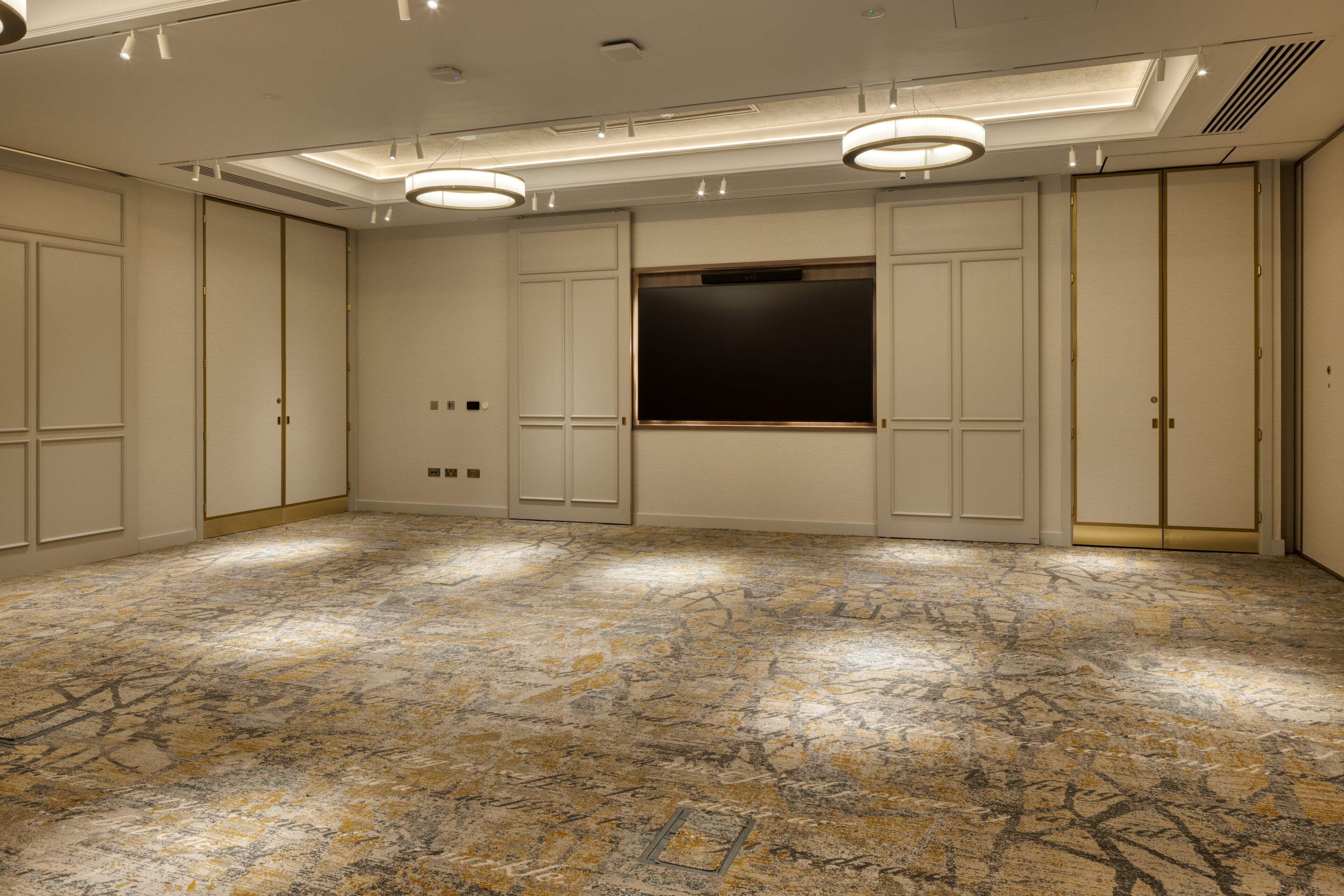 Photo of The Memoir Club (formerly Ambassadors Bloomsbury), Club Suite