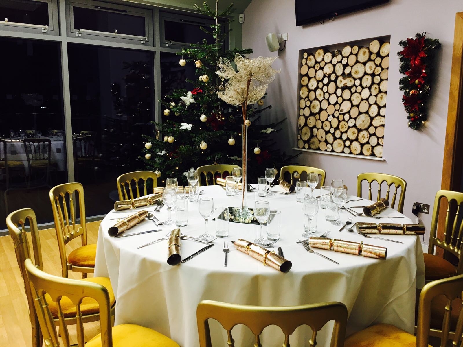 Photo of Lakeside Kitchen & Bar, Bar Area