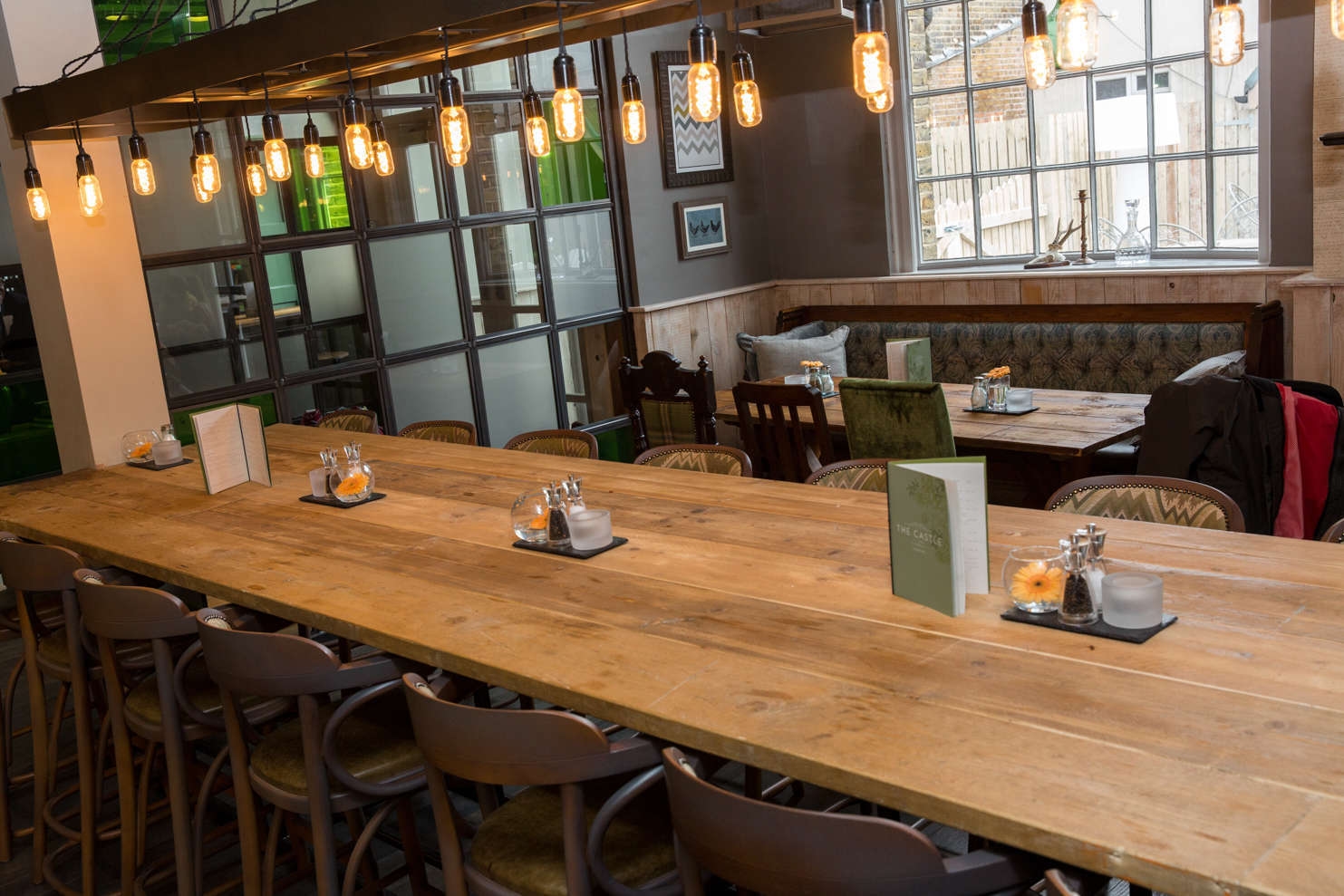 Photo of The Castle, Tooting, The Knights Table