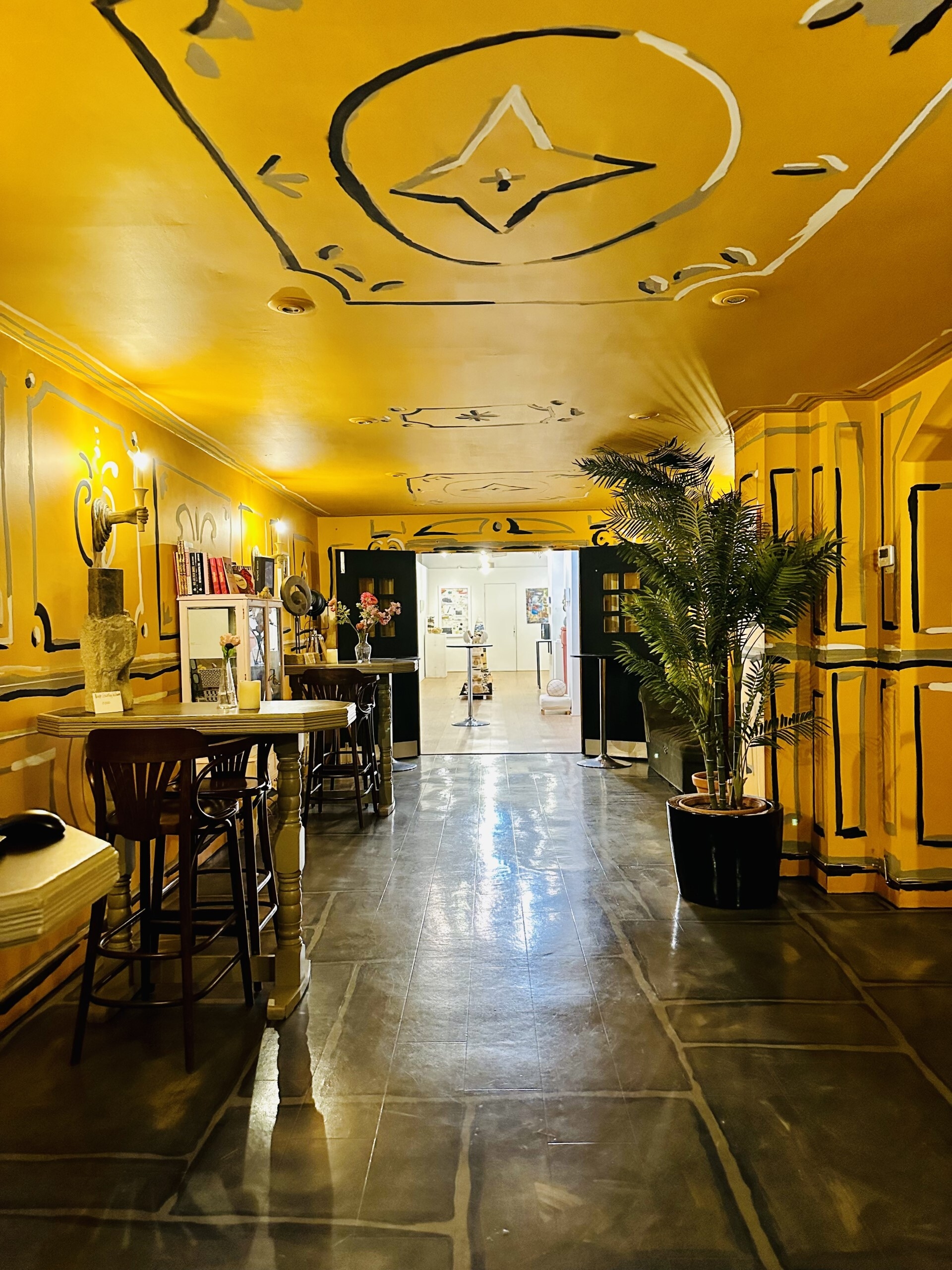 Photo of Vout-O-Reenee's, Exclusive Hire Of The Whole Venue