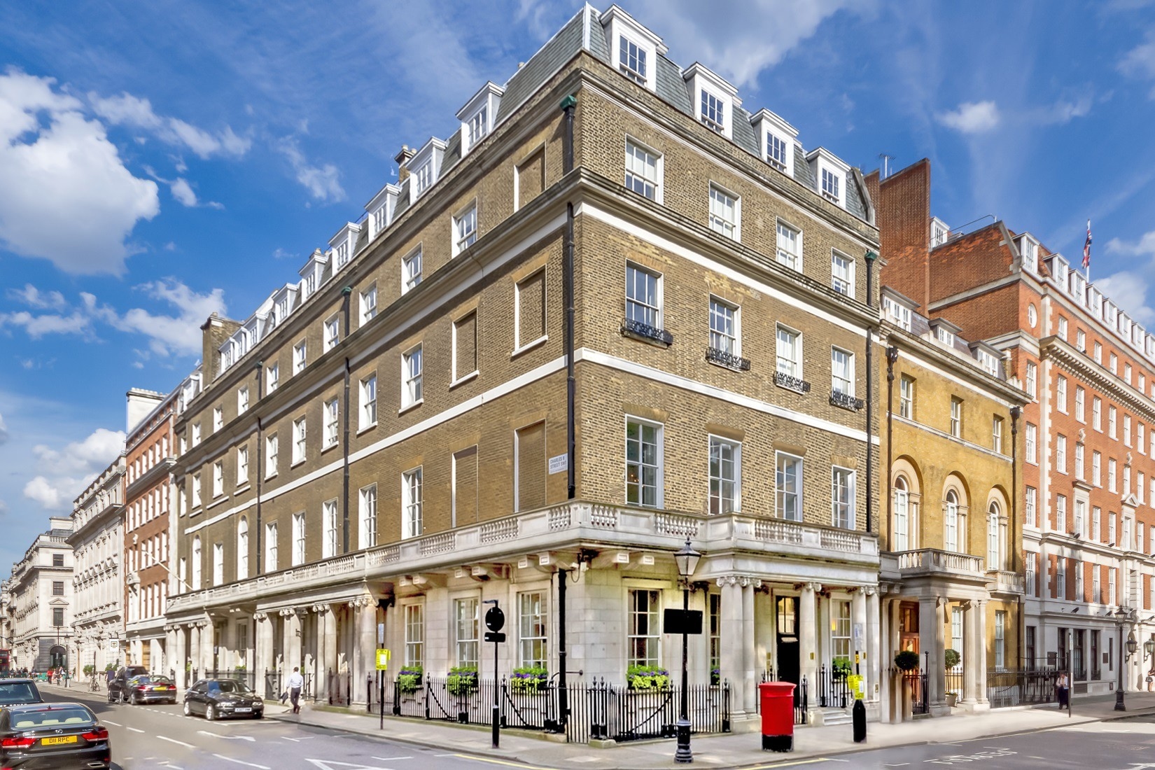 Photo of The Argyll Club 33 St James Square, Room 4.25