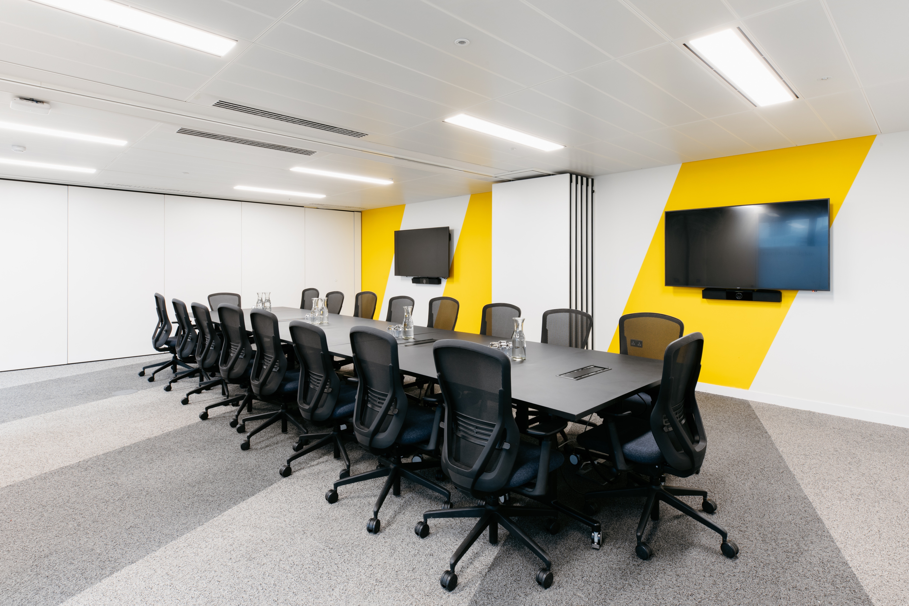 Photo of XCHG, James Clerk Maxwell