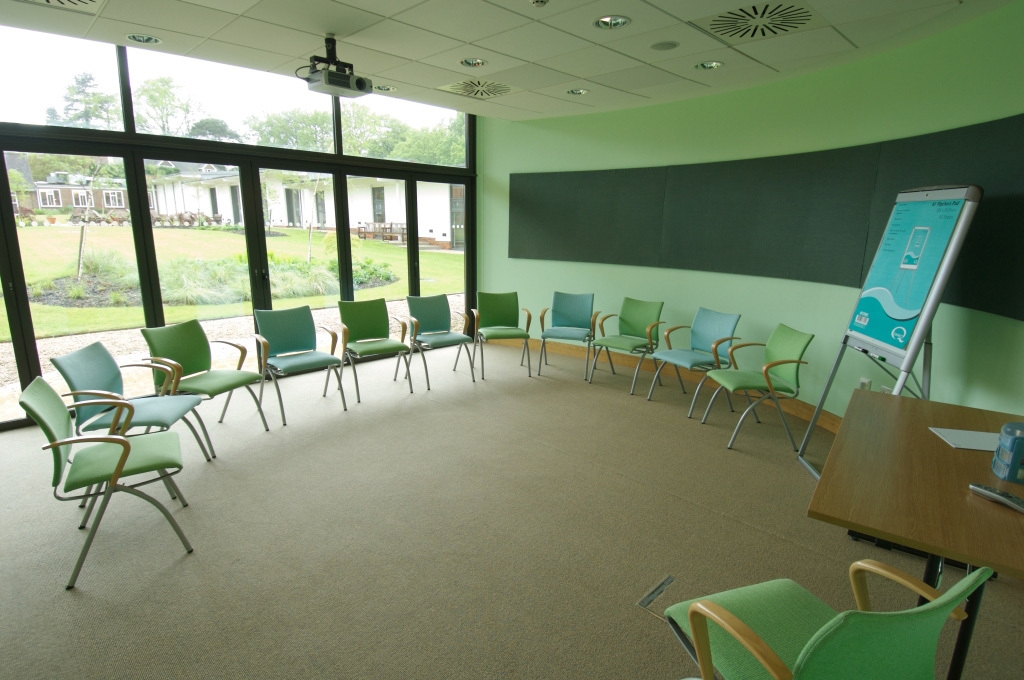 Photo of Roffey Park, Ash Pod