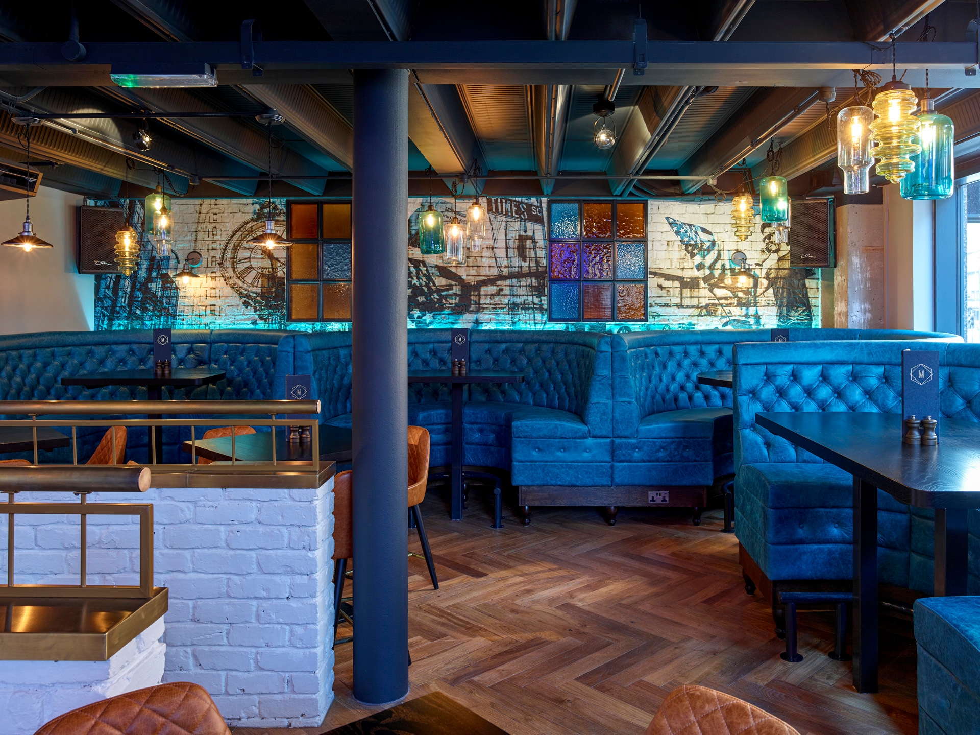 Photo of Manahatta Leeds Greek St., Booth Area