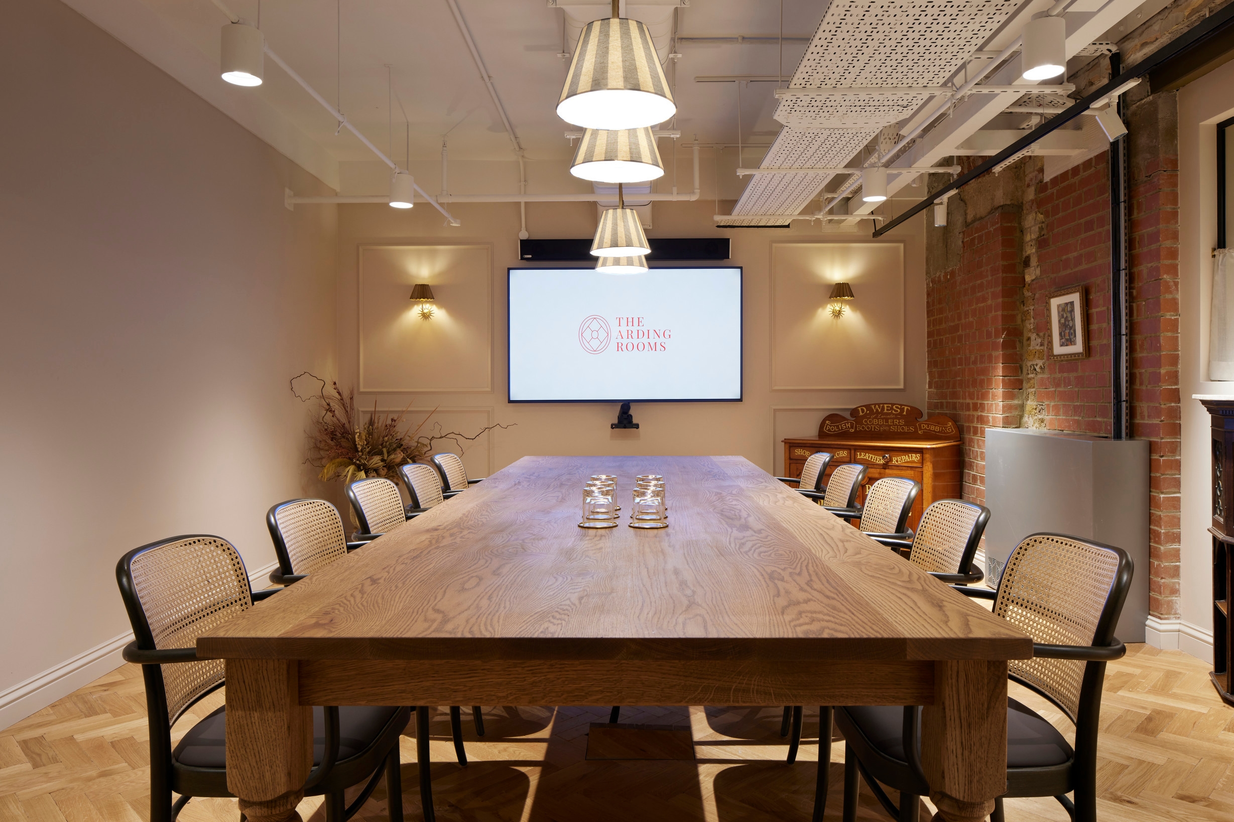 Photo of Arding & Hobbs, Velvet