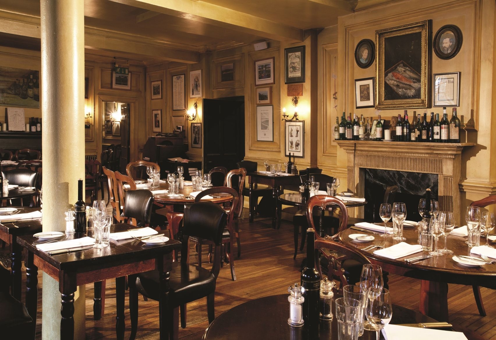 Photo of Hotel Du Vin & Bistro, Christie's Library & Bar