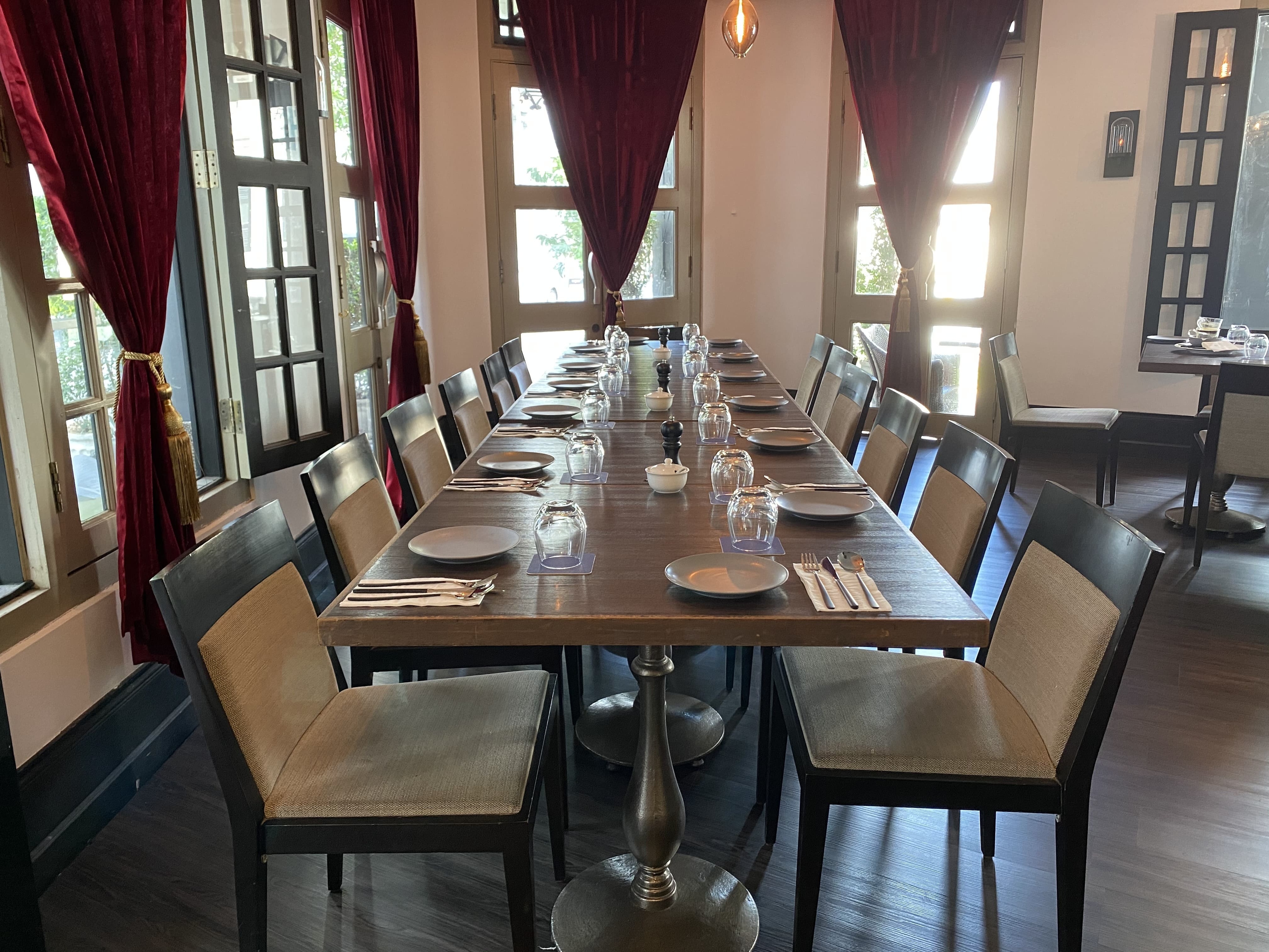 Photo of Laifabar, Restaurant Space