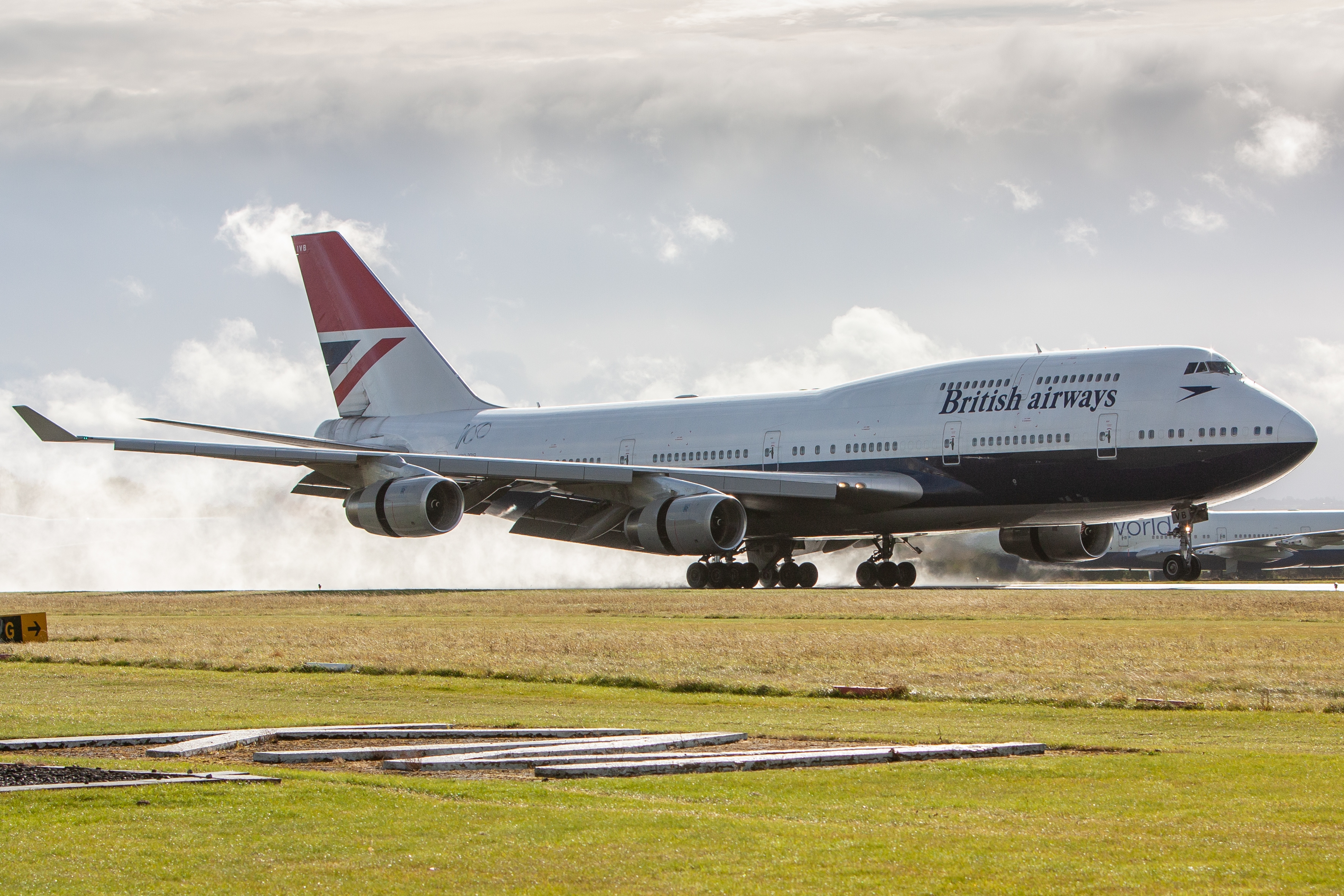 Photo of Cotswold Airport, Boeing 747, Exclusive Hire