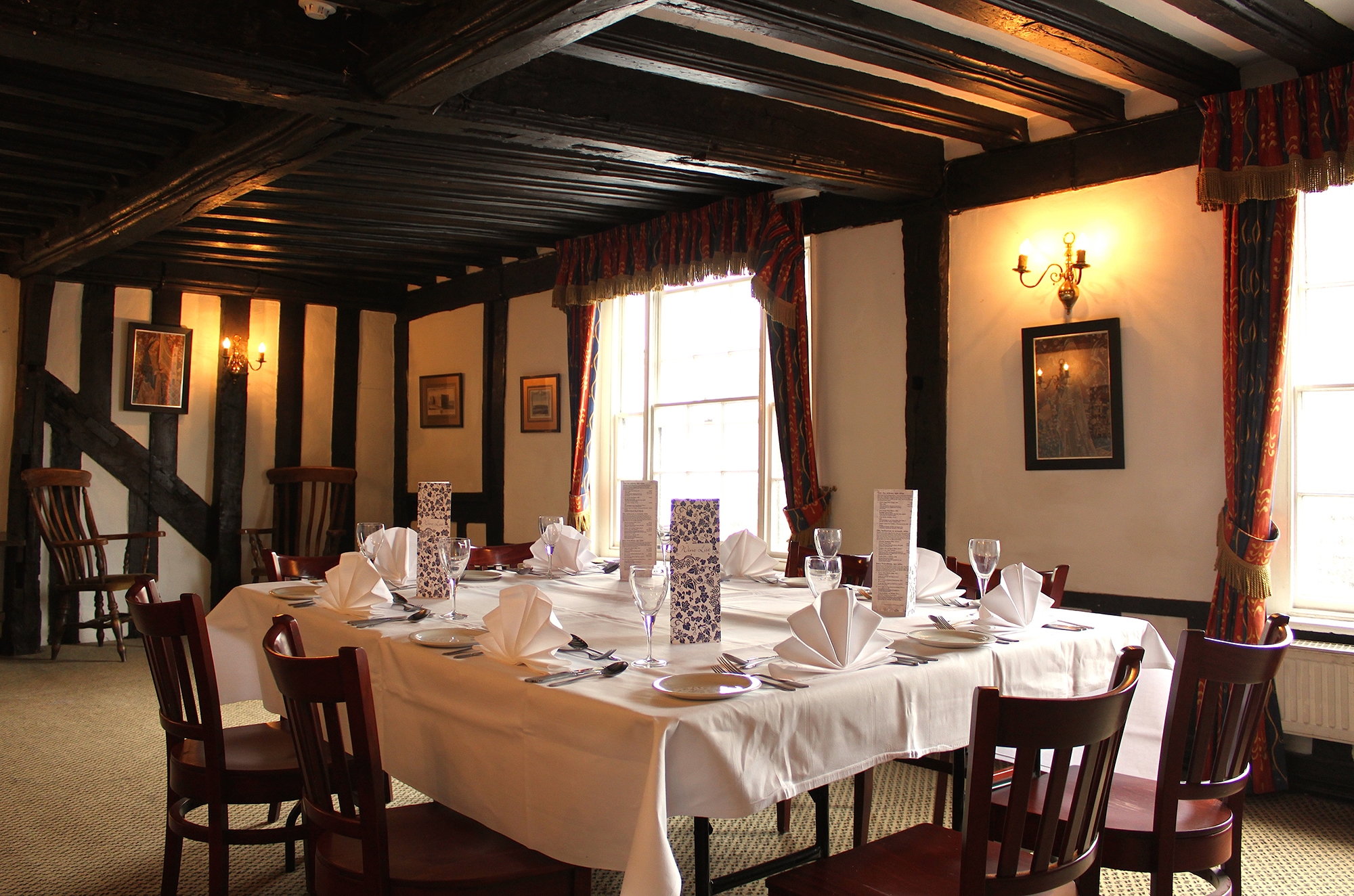 Photo of Brook Red Lion Hotel, Tudor