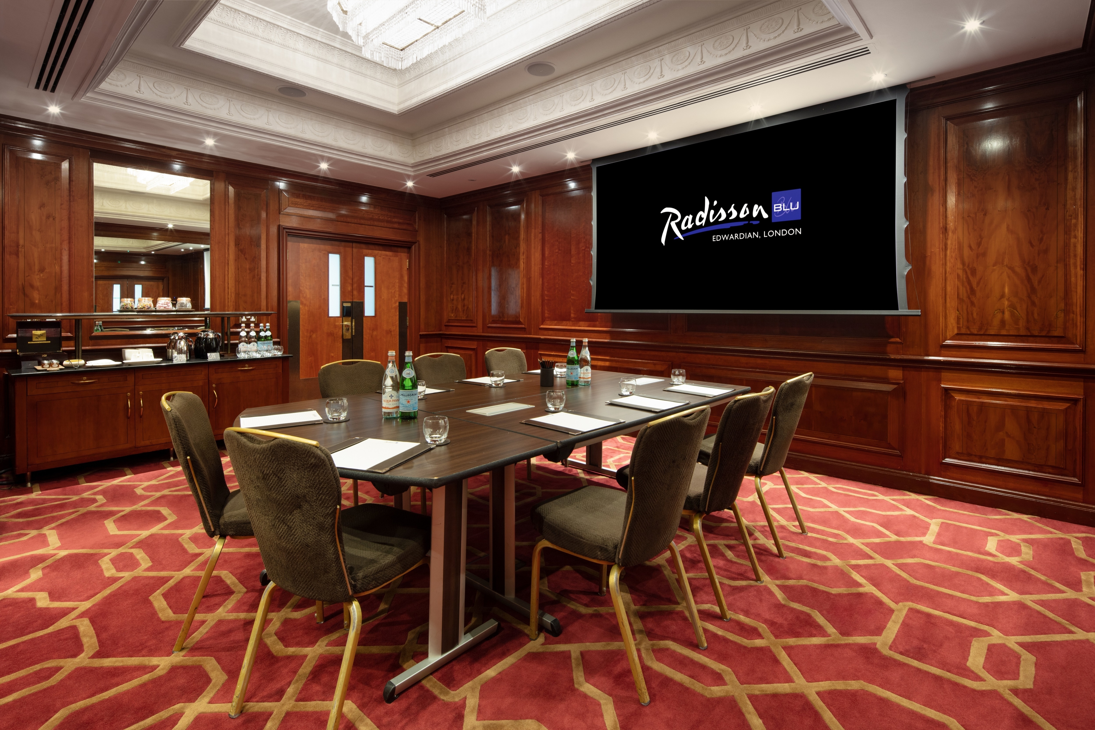 Photo of Radisson Blu Edwardian Heathrow, Private Room 34