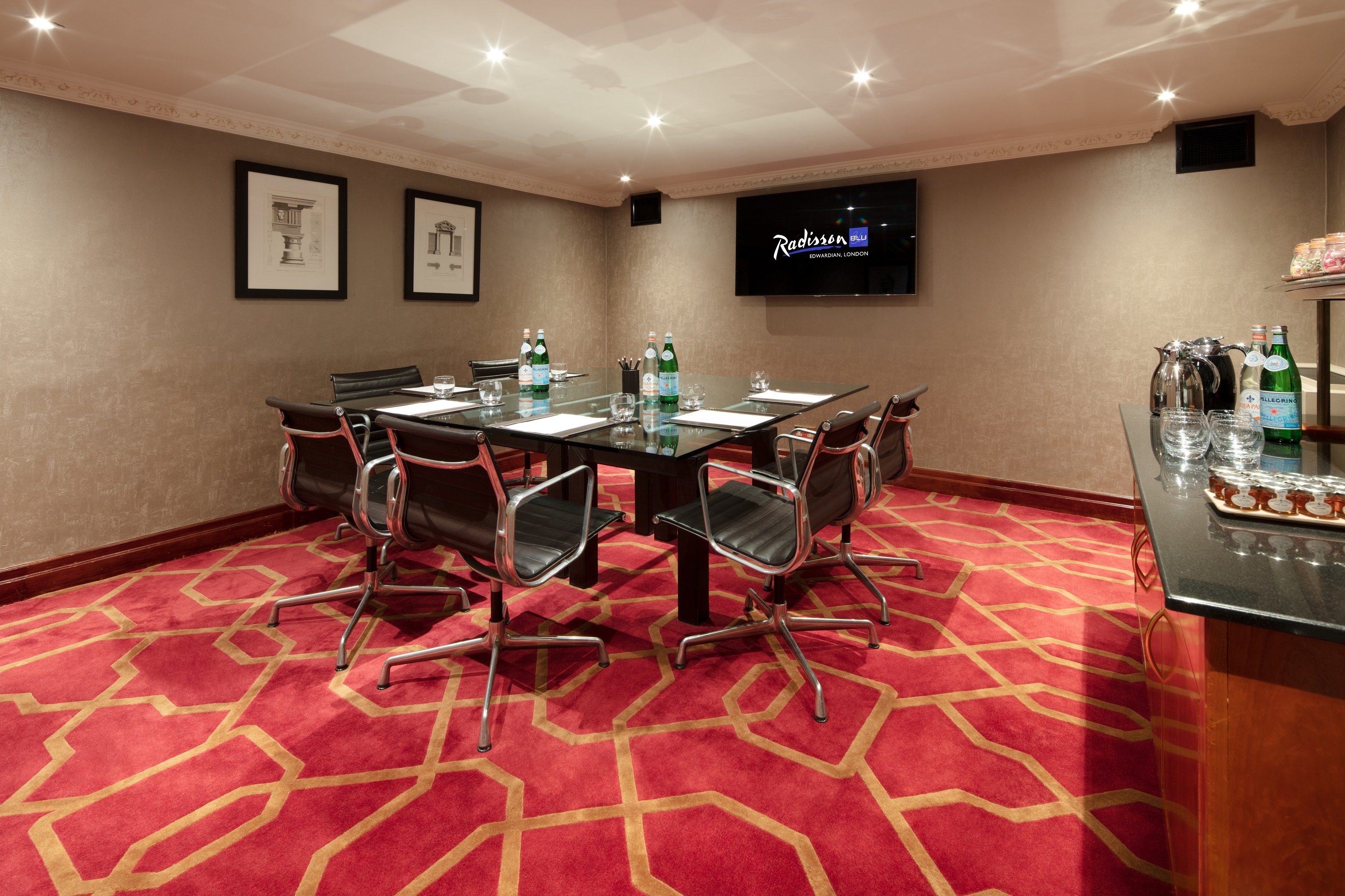 Photo of Radisson Blu Edwardian Heathrow, Private Room 16