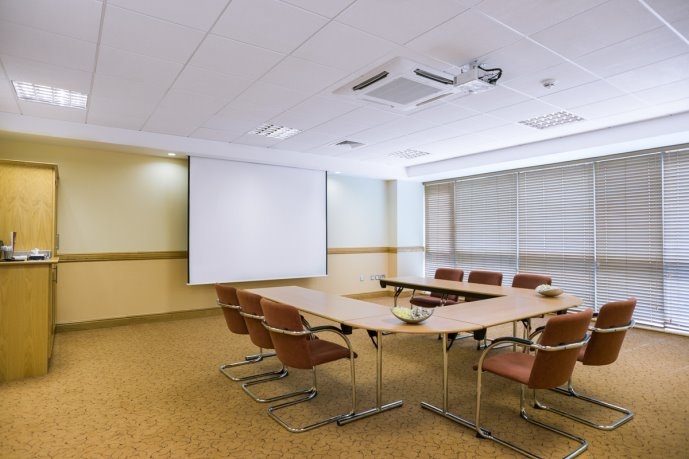 Photo of Leonardo Hotel Sheffield, Suite 7