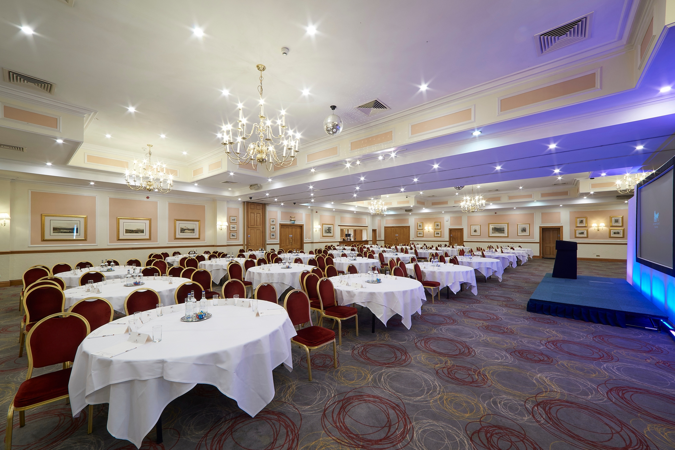 Photo of Last Drop Village Hotel & Spa, Pennine Suite