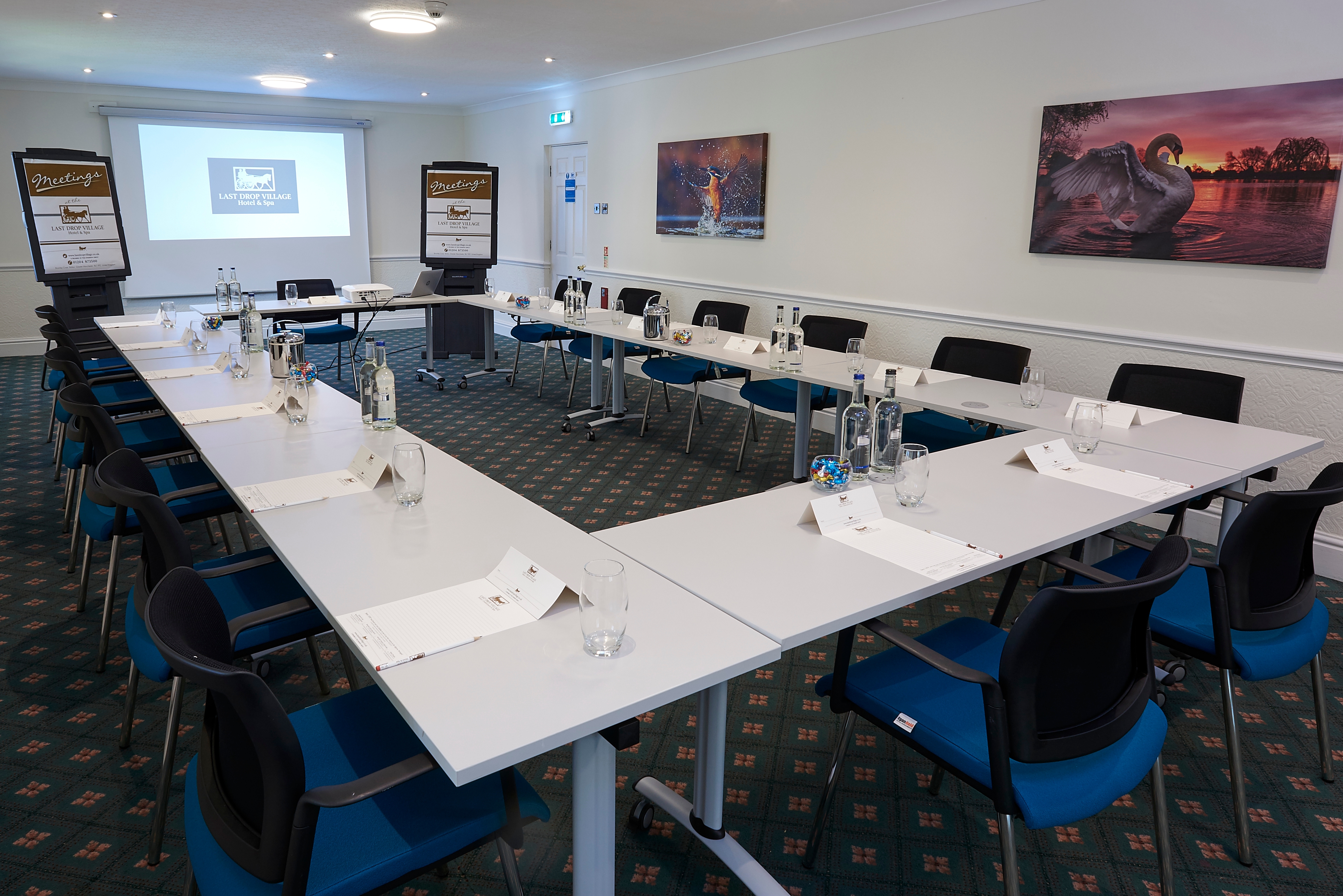 Photo of Last Drop Village Hotel & Spa, Rivington Suite