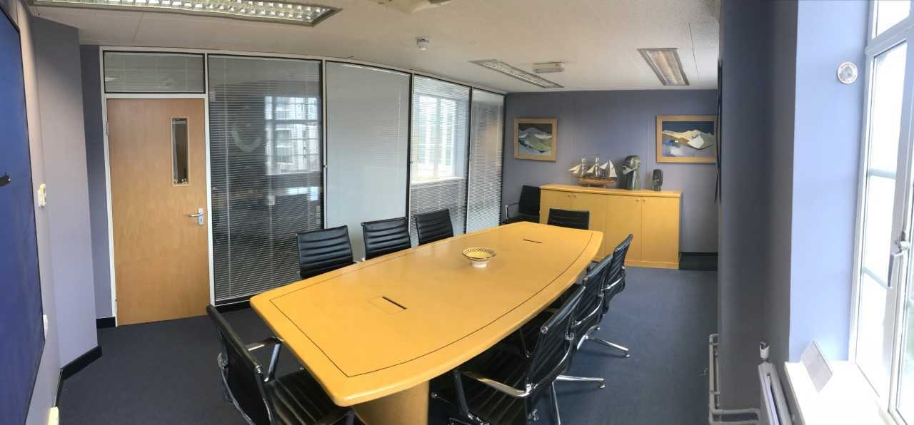 Photo of Mocoh Brokers Office, Grosvenor Gardens Meeting Room