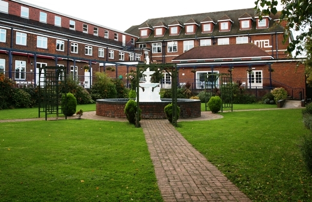 Photo of Thurrock Hotel, Belmont
