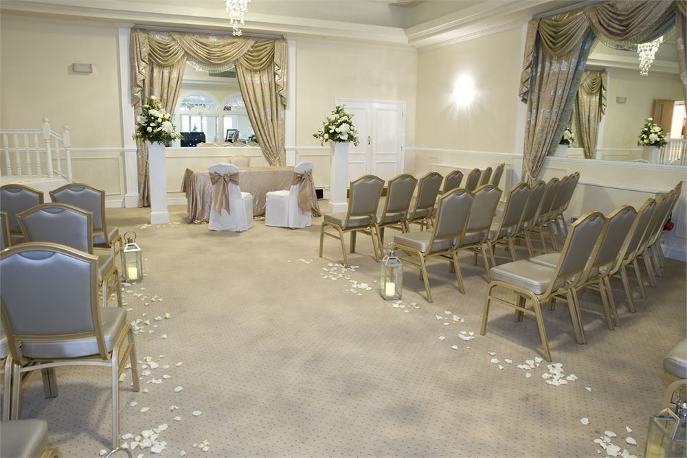 Photo of Kingswood Golf And Country Club, Exclusive Hire