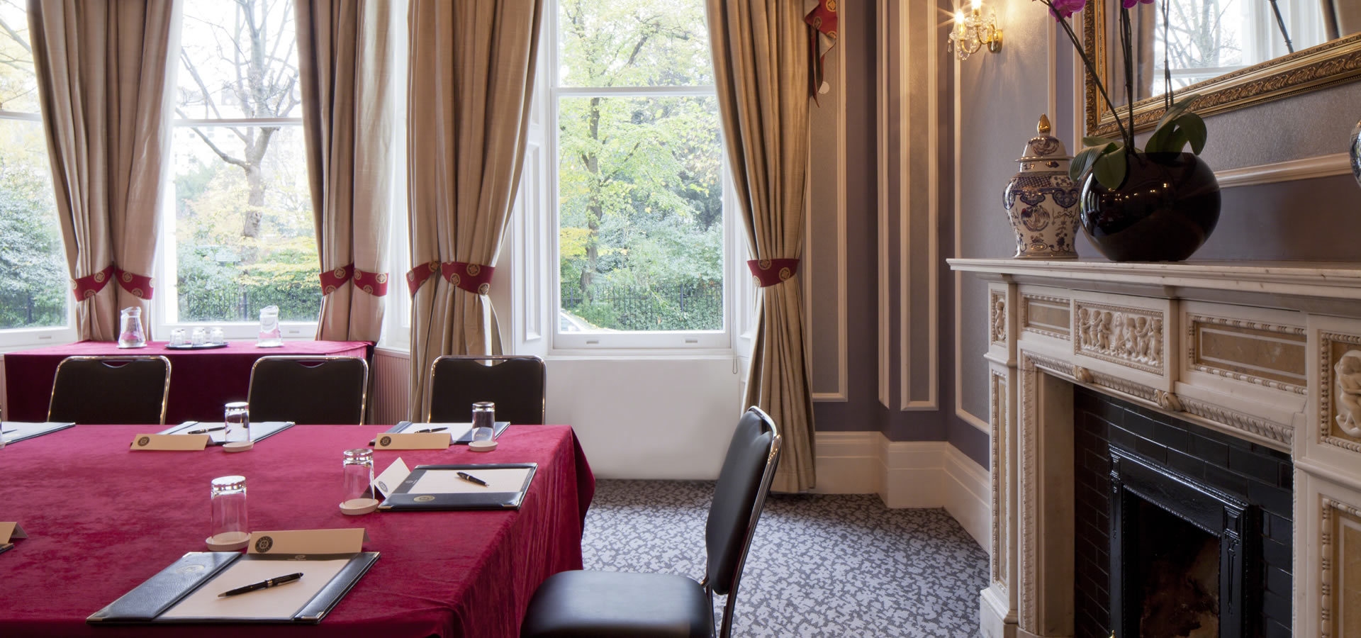 Photo of Strathmore Hotel, Library Suite