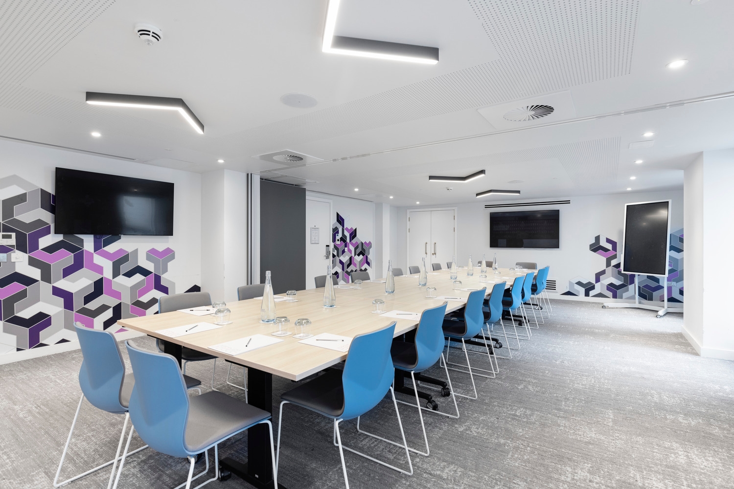 Photo of YOTEL Edinburgh, HUBS