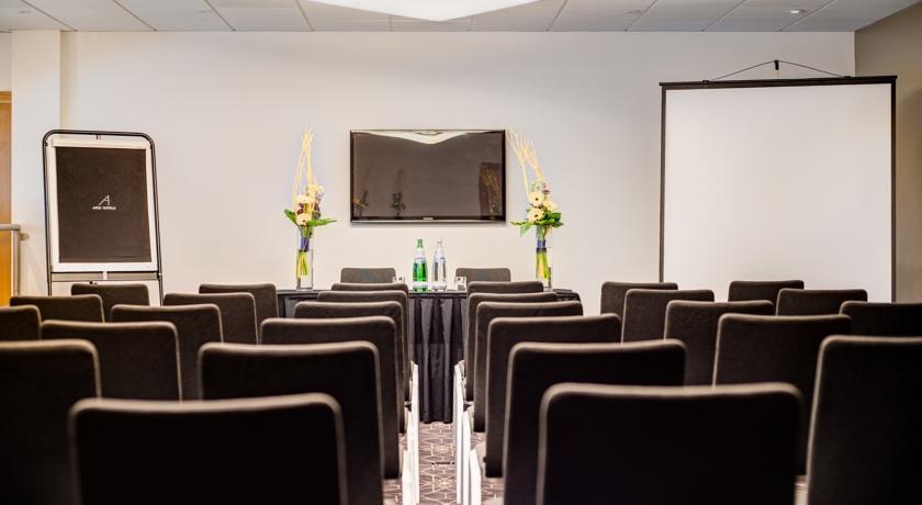 Photo of Apex European Hotel, Haymarket Suite