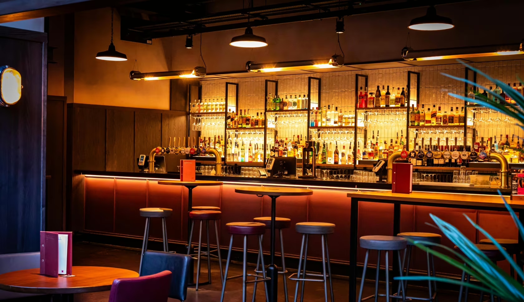 Photo of BOXHALL City, The Metropolitan Bar