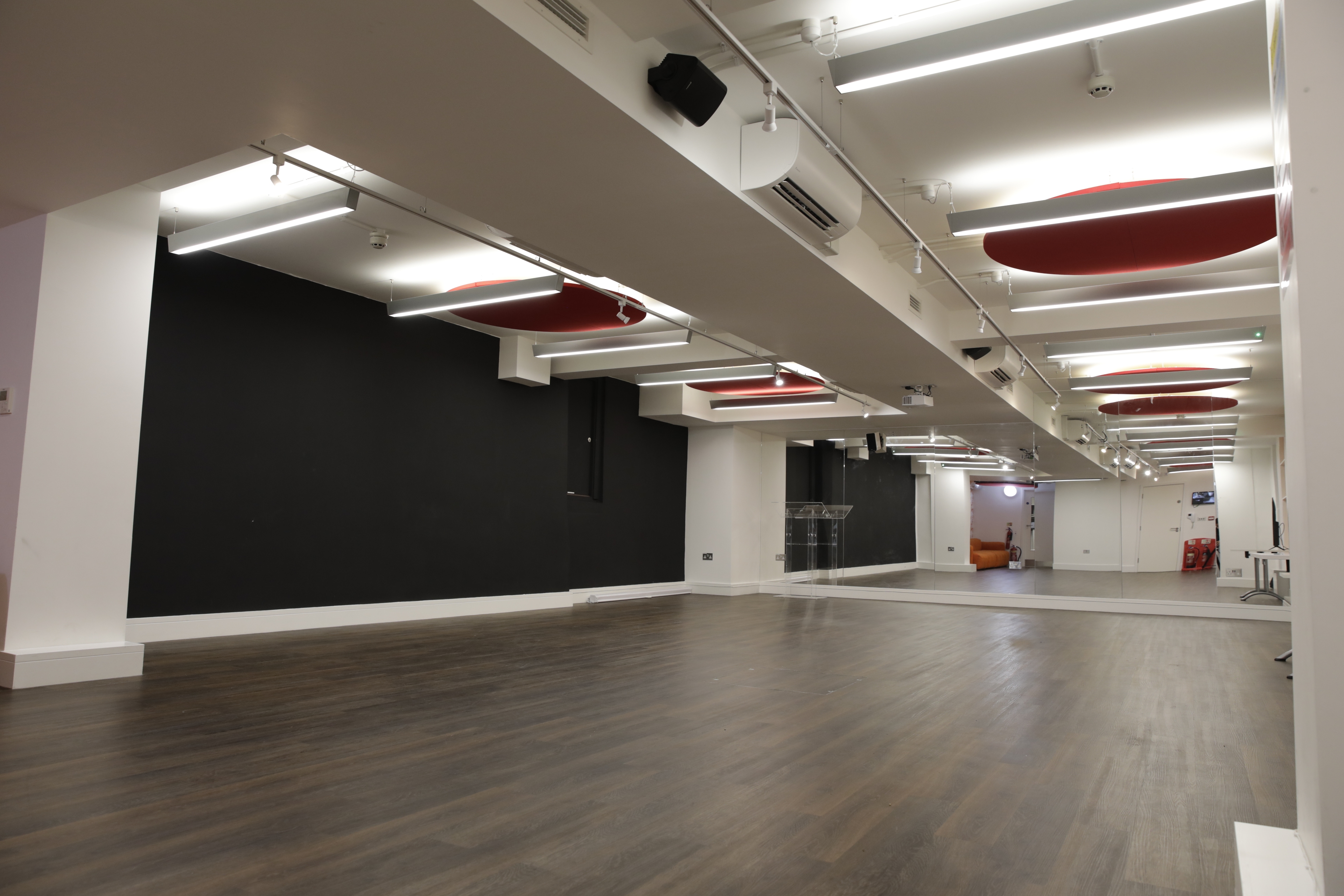 Photo of Warren Centre