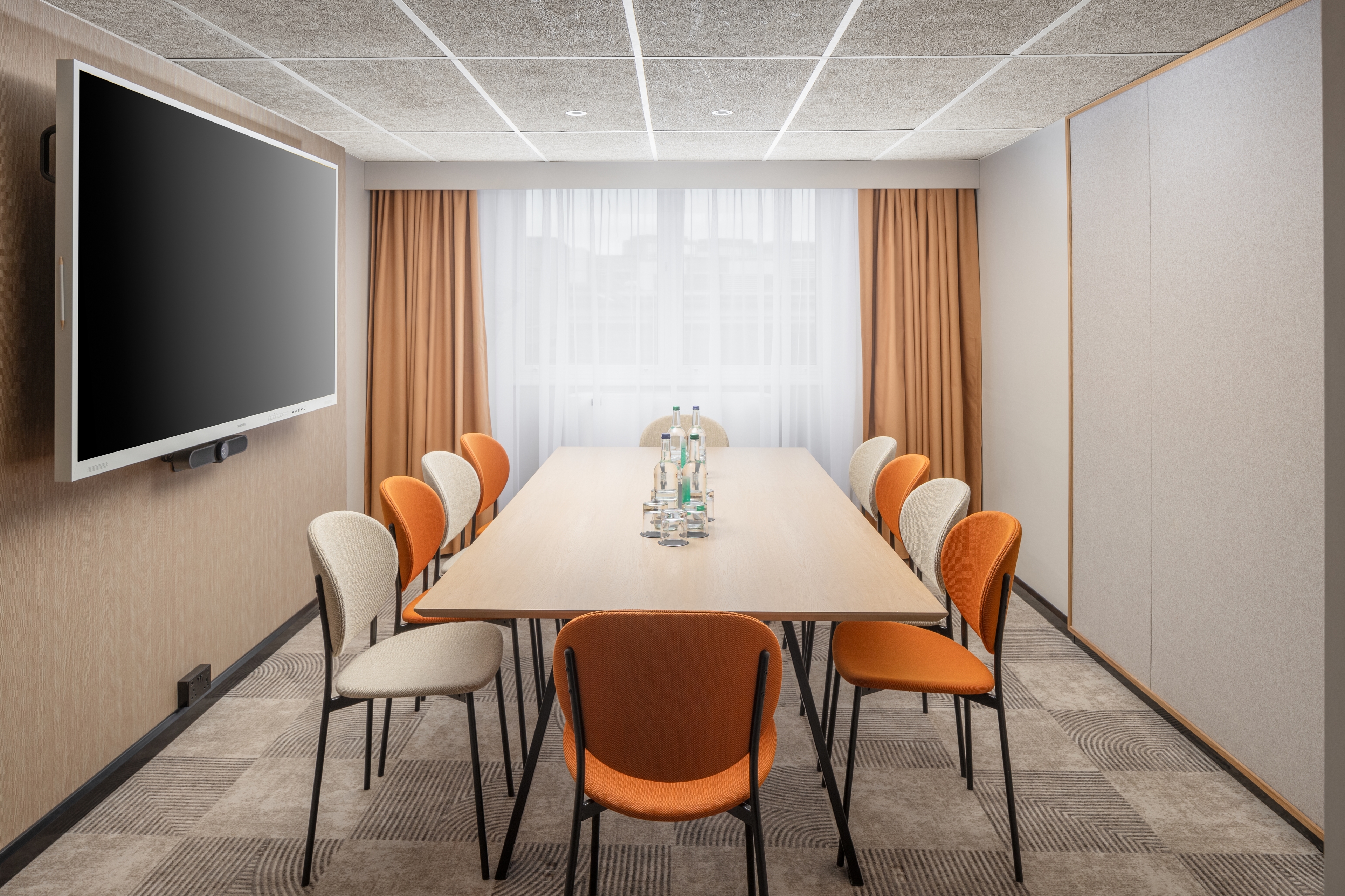 Photo of Mercure London Earls Court Hotel & Conference Centre, St James Park Meeting Room