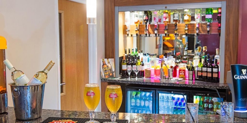 Photo of Holiday Inn Express Poole, Hotel Restaurant