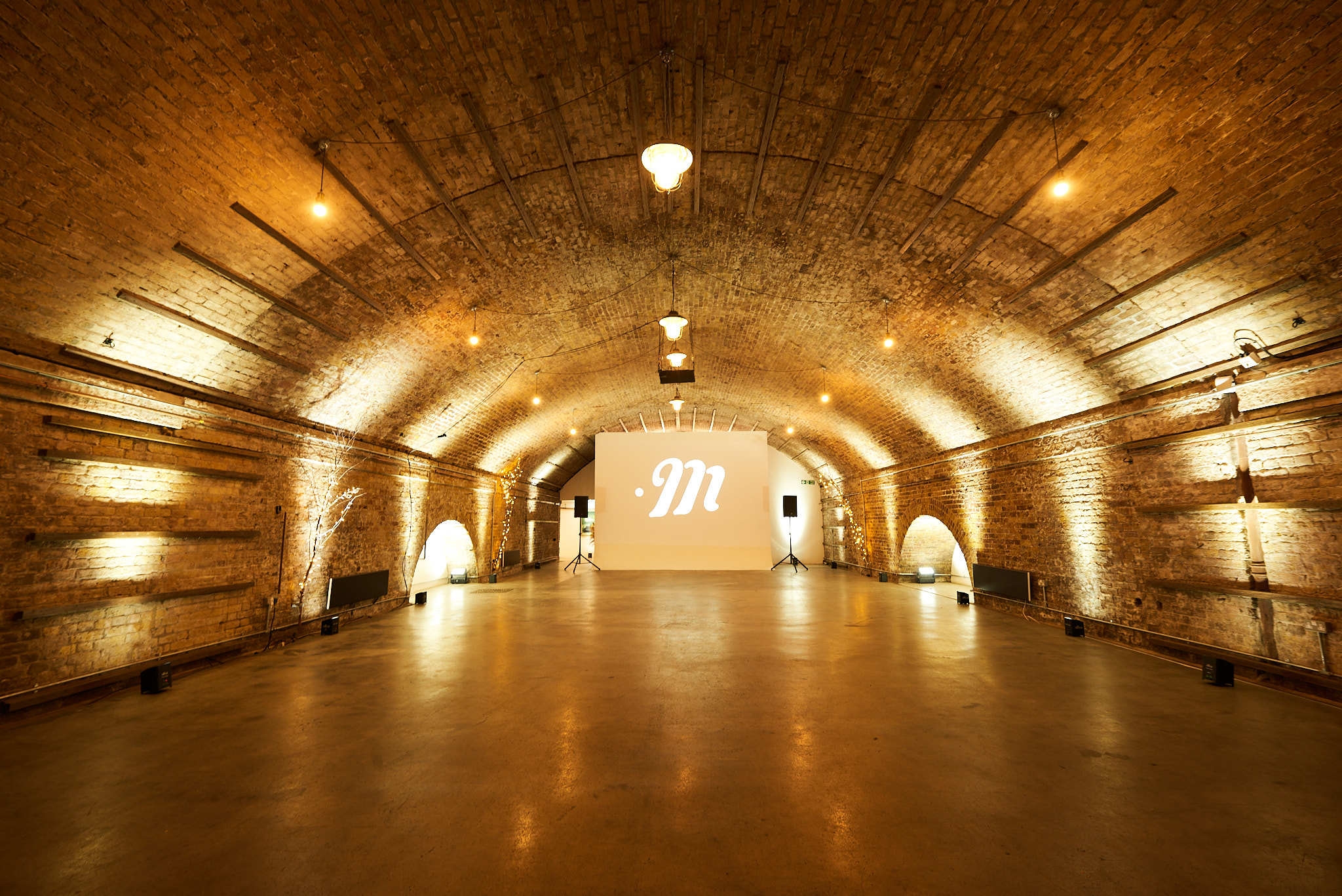 Photo of Motel, Arch 408