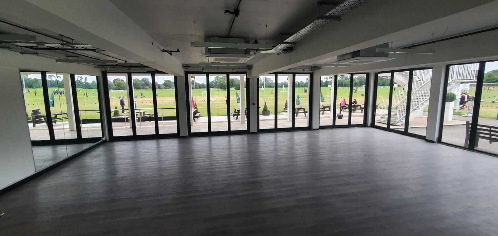 Photo of Metropolitan, STUDIO