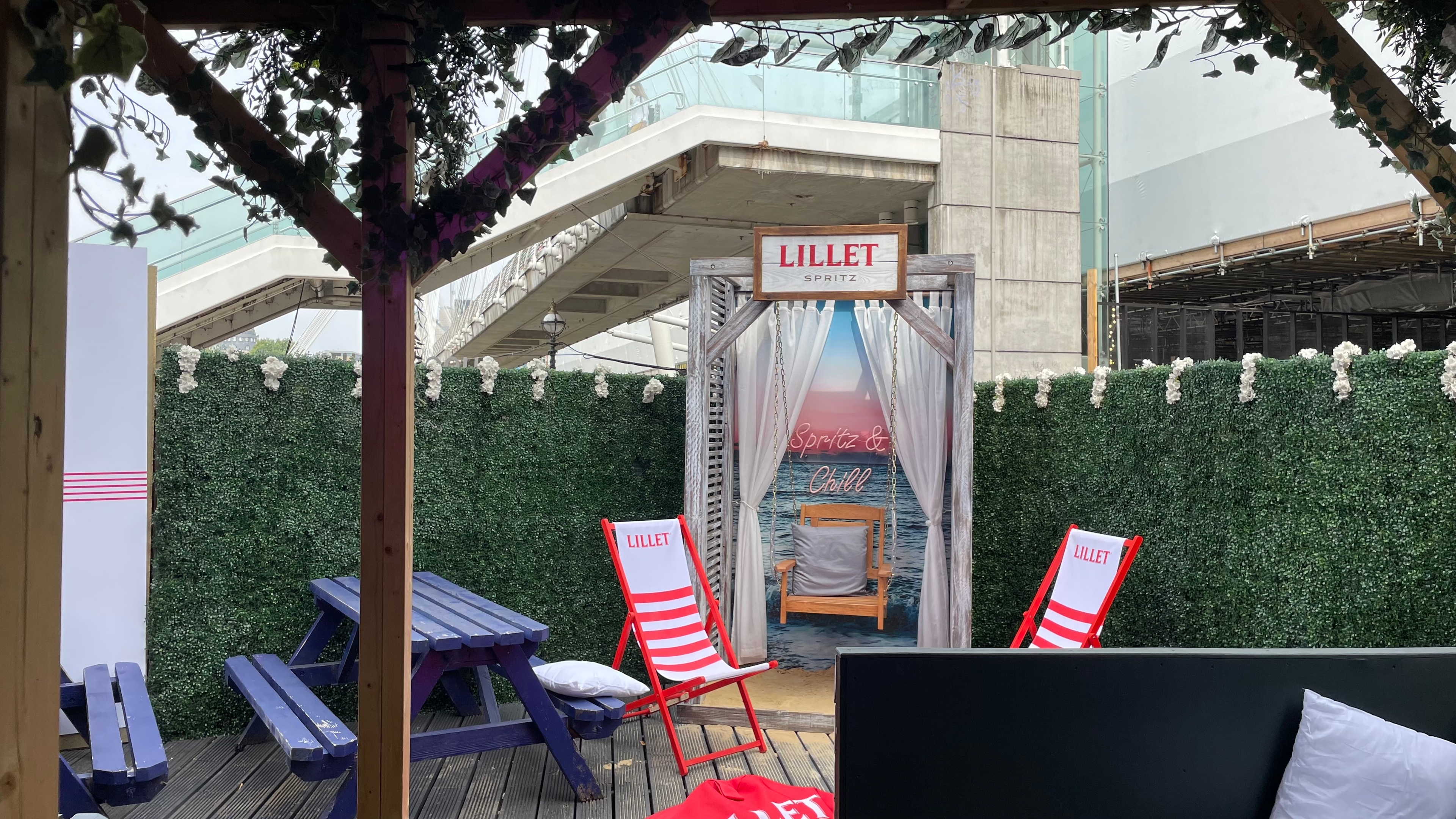 Photo of Between The Bridges, Winter | The Garden