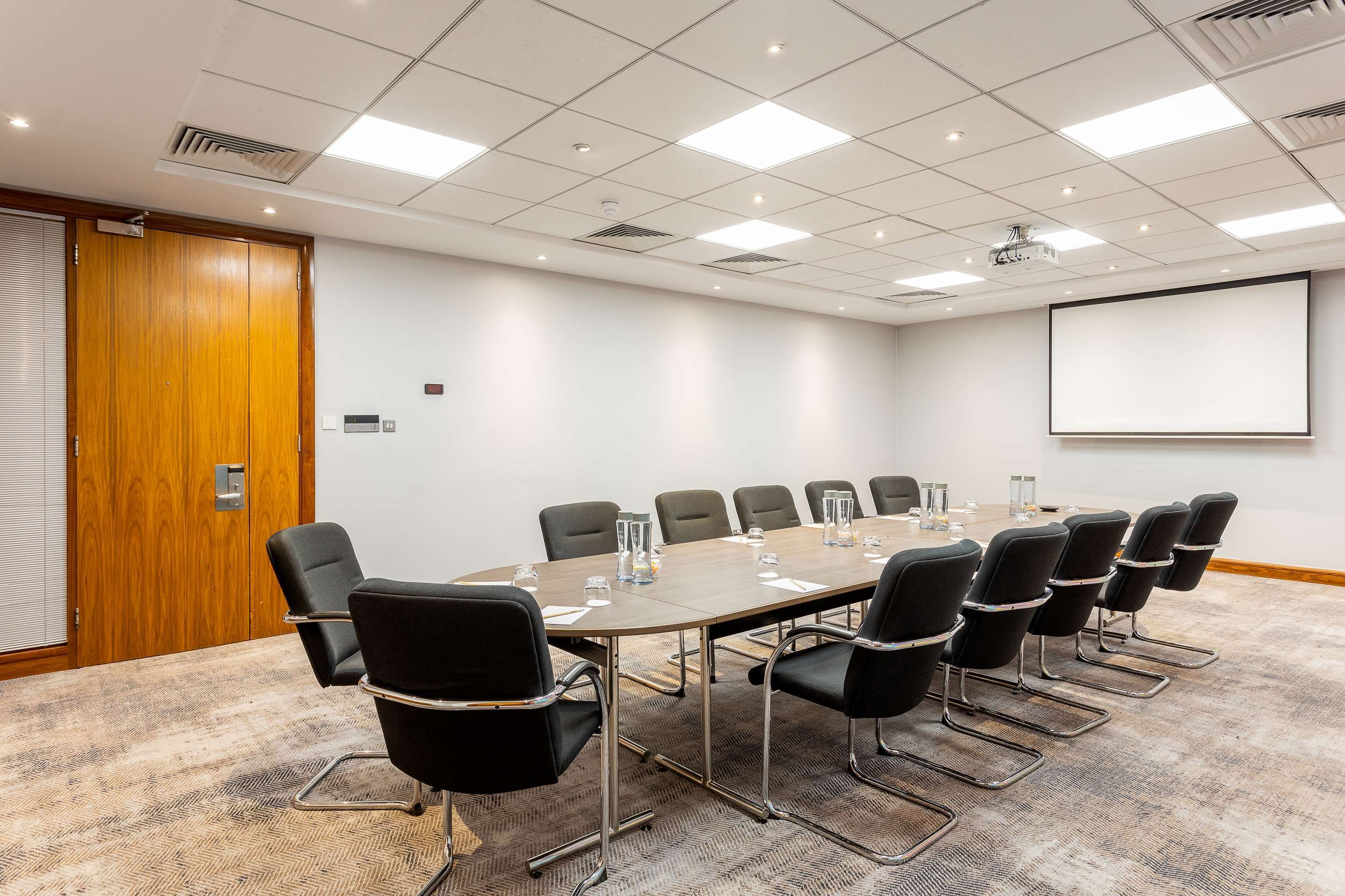 Photo of Radisson Hotel & Conference Centre London Heathrow, Garros