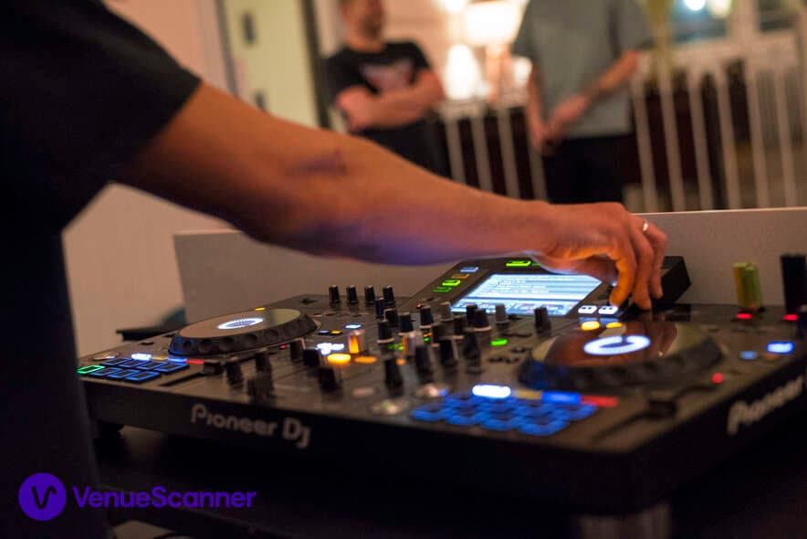 Selina Liverpool photo #3