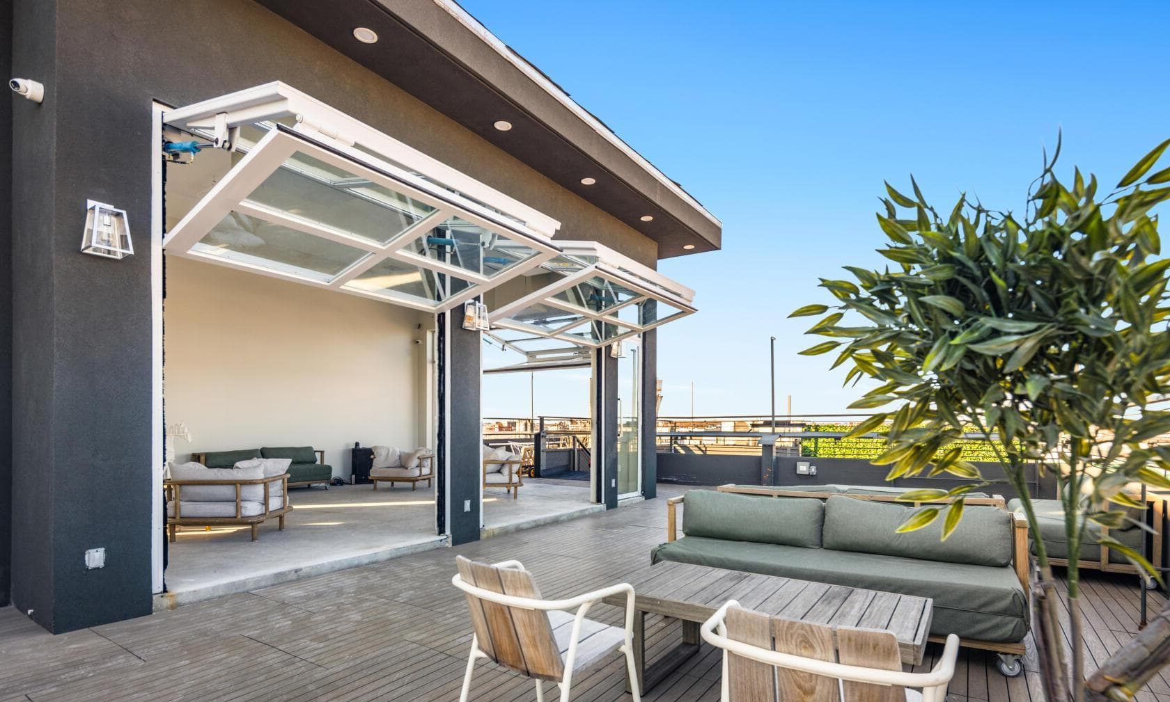 Bogart House (Penthouse)