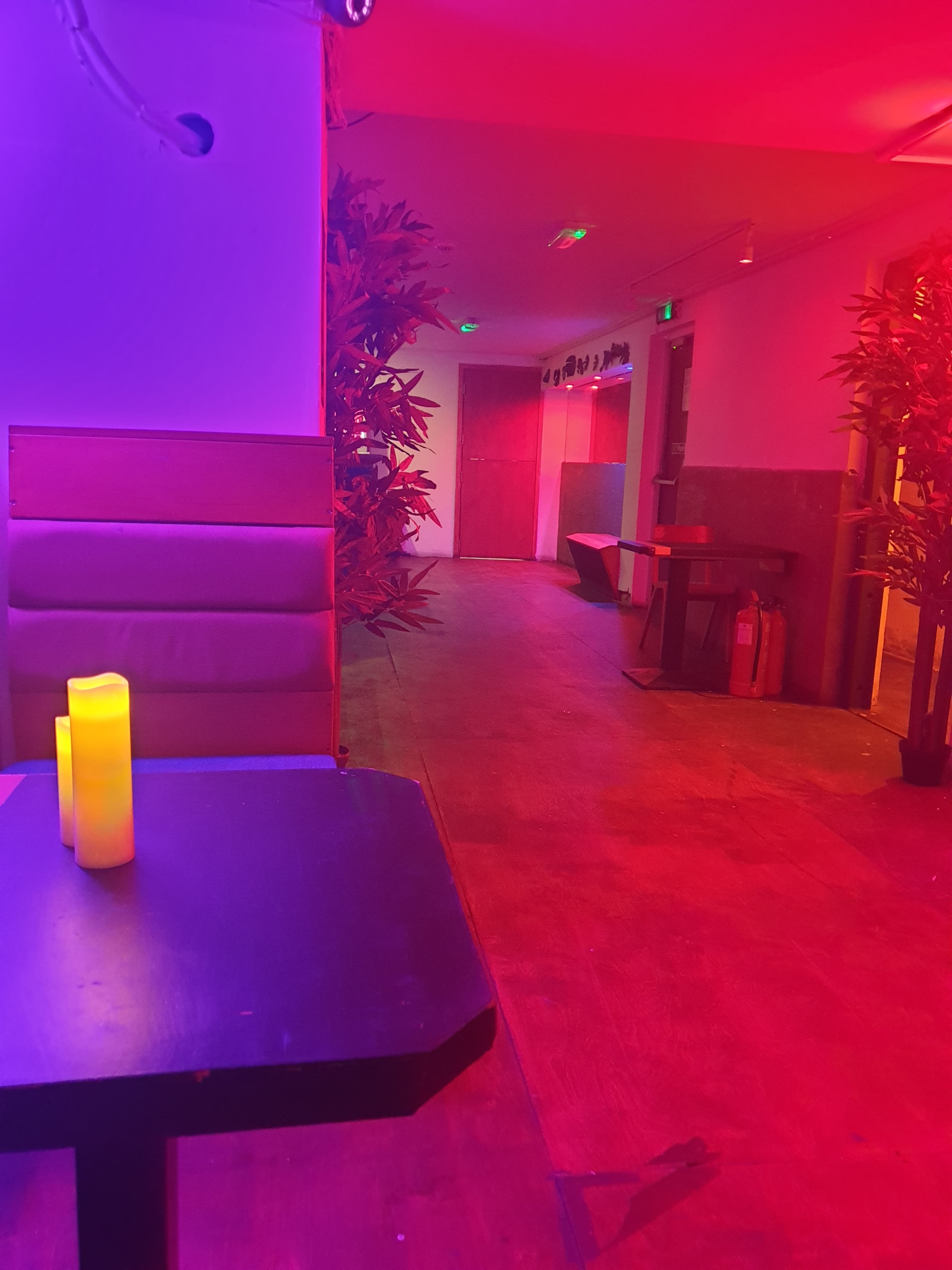Room 2, Dalston Den photo #33