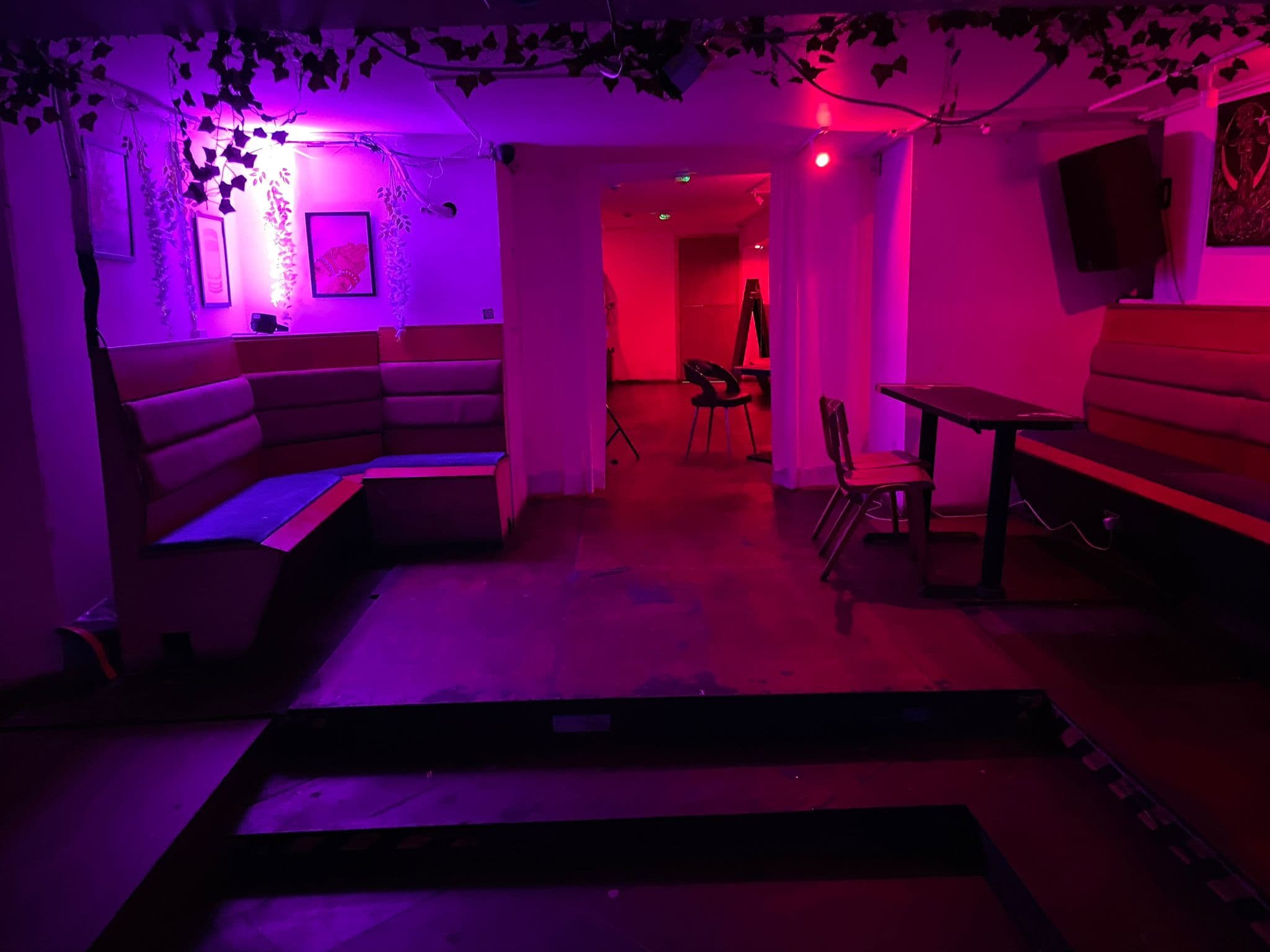 Room 2, Dalston Den photo #54