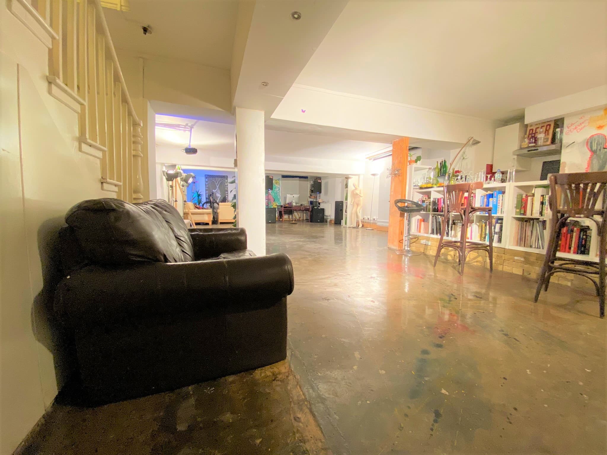 Room 2, Dalston Den photo #23