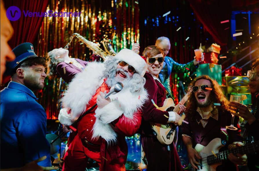 Whole Venue, Humbug photo #1