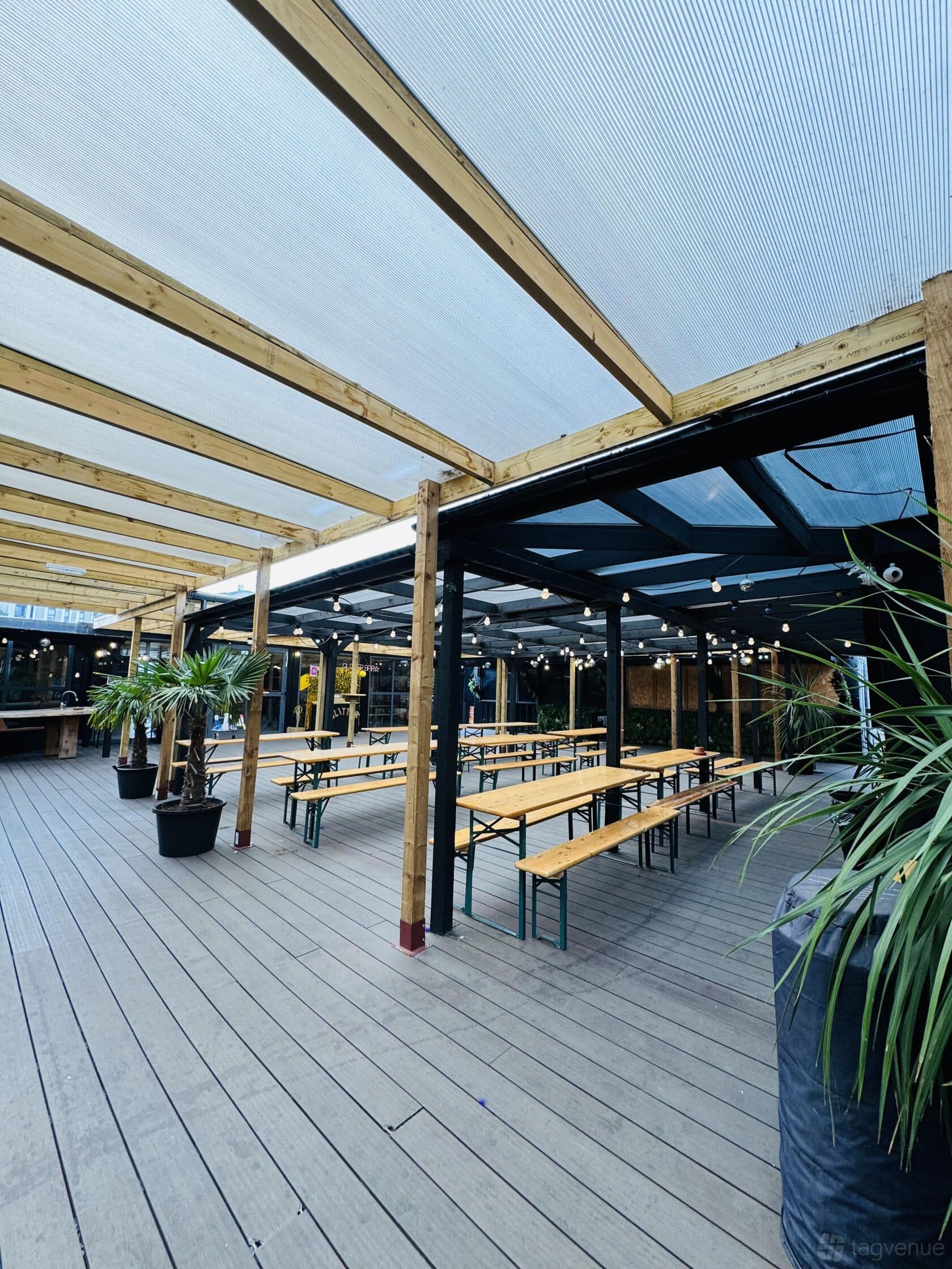 Event Bar & Terrace, Snoozebox Hotel photo #1